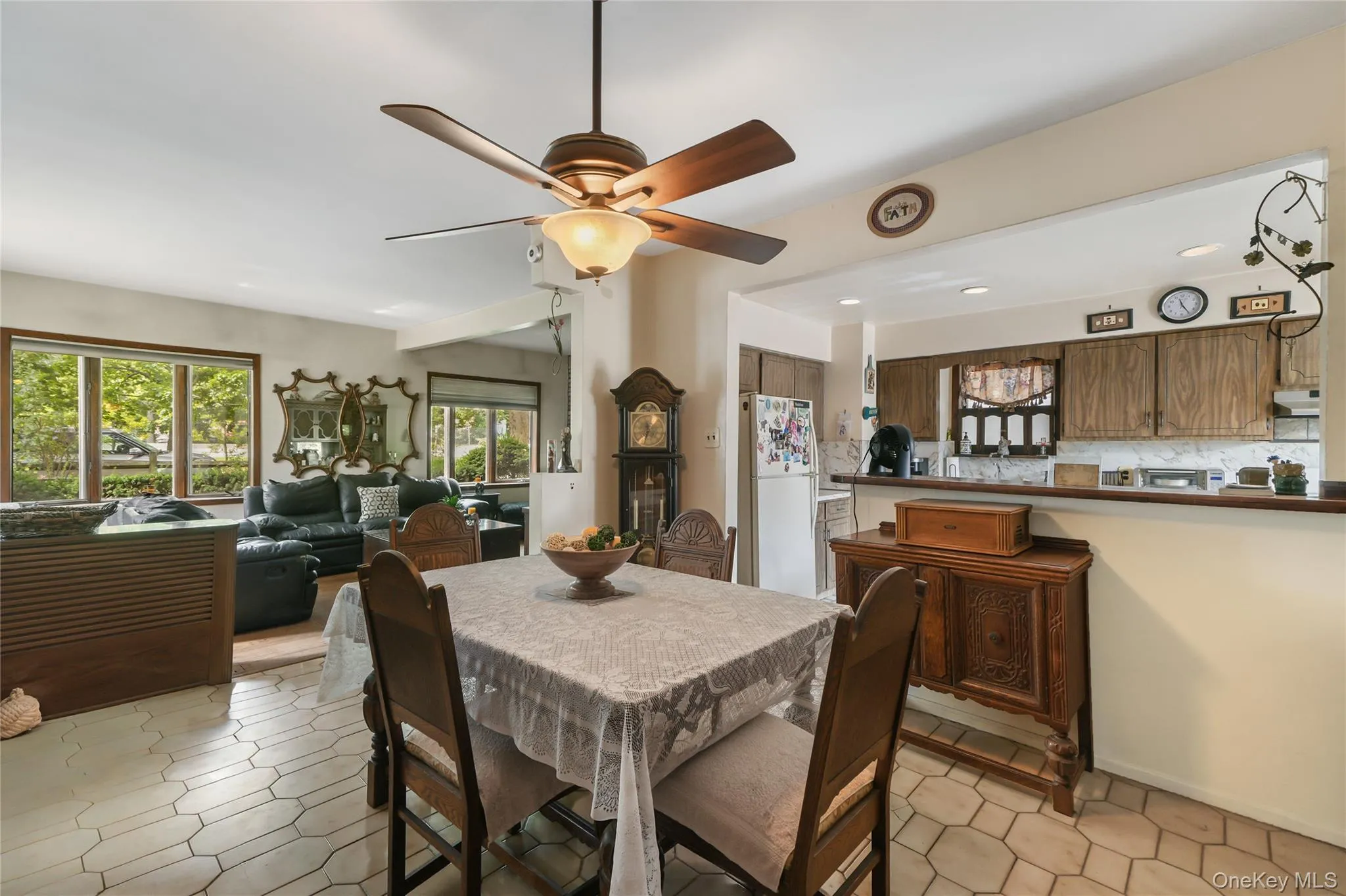 816 Throggs Neck Expressway, New York, NY, 3 Bedrooms Bedrooms, 8 Rooms Rooms,2 BathroomsBathrooms,Residential,For Rent,Throggs Neck,0,1041683 816 Throggs Neck Expressway, New York, NY, 3 Bedrooms Bedrooms, 8 Rooms Rooms,2 BathroomsBathrooms,Residential,For Rent,Throggs Neck,0,1041683