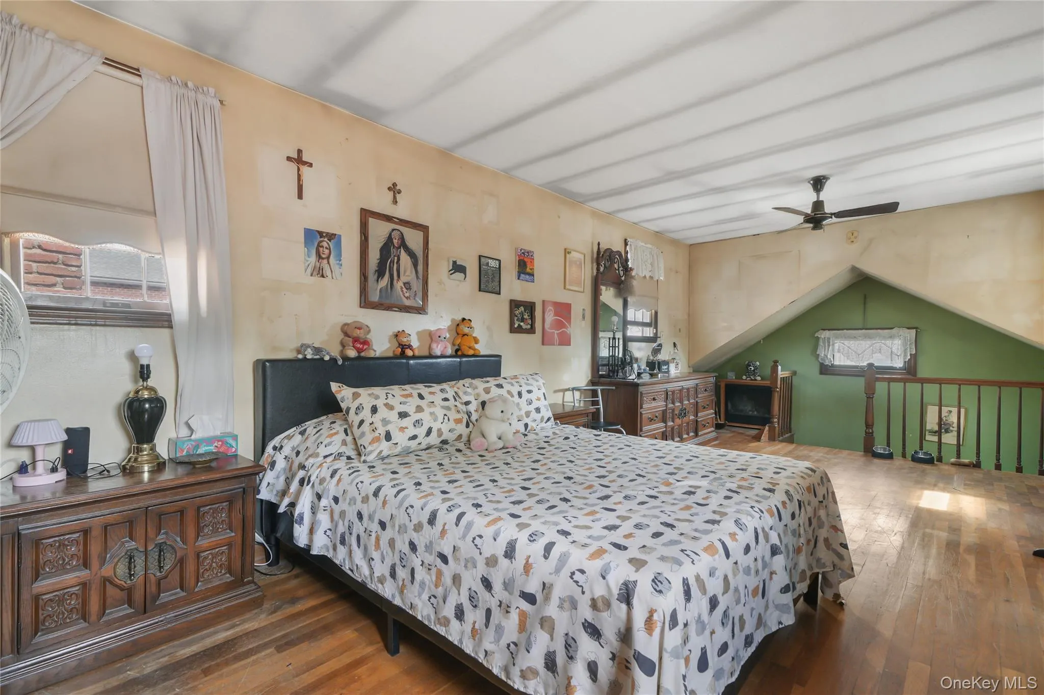 816 Throggs Neck Expressway, New York, NY, 3 Bedrooms Bedrooms, 8 Rooms Rooms,2 BathroomsBathrooms,Residential,For Rent,Throggs Neck,0,1041683 816 Throggs Neck Expressway, New York, NY, 3 Bedrooms Bedrooms, 8 Rooms Rooms,2 BathroomsBathrooms,Residential,For Rent,Throggs Neck,0,1041683