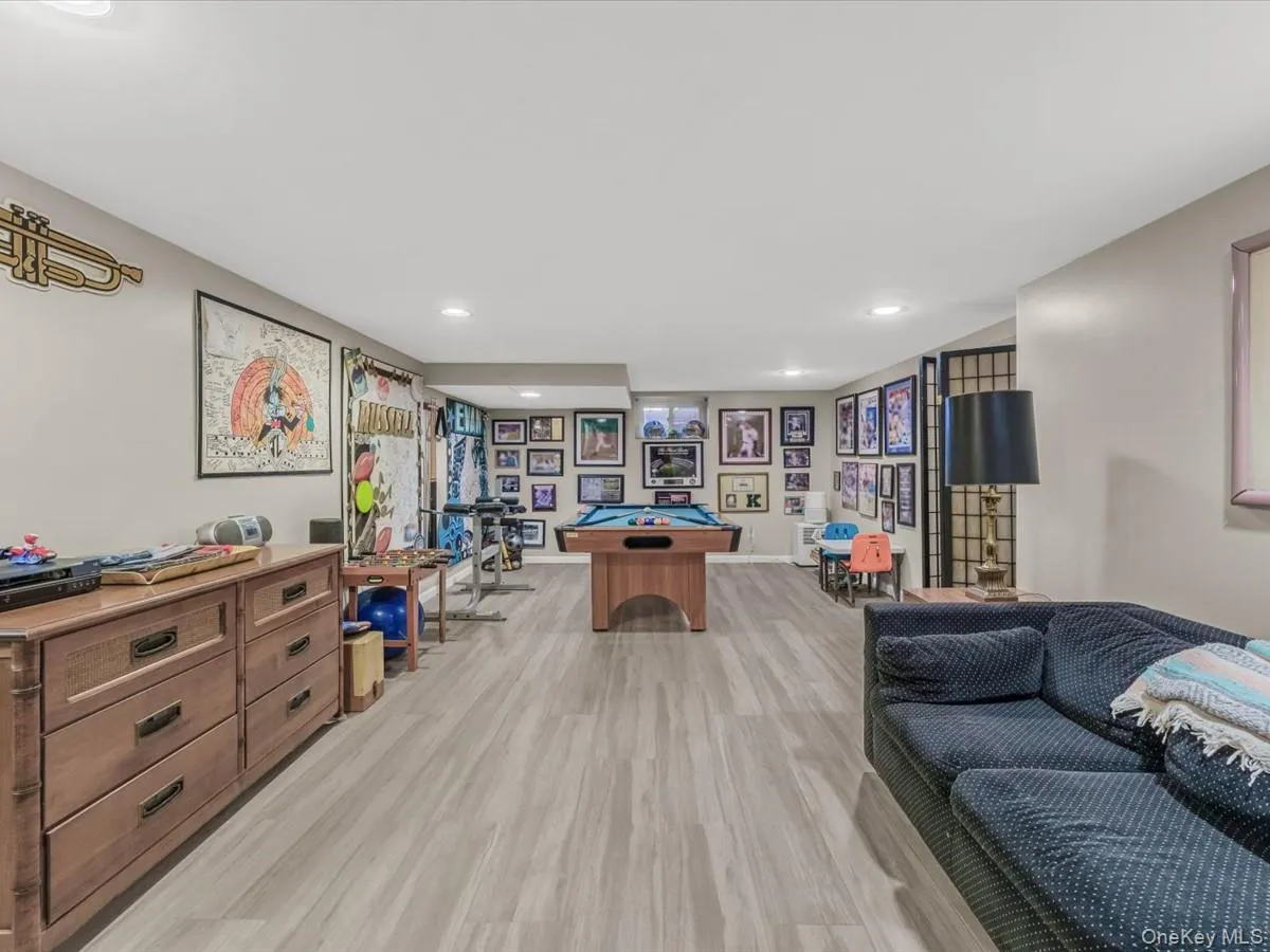 2643 Landman Lane, Hempstead, NY, 4 Bedrooms Bedrooms, 7 Rooms Rooms,2 BathroomsBathrooms,Residential,For Rent,Landman,0,1041684 2643 Landman Lane, Hempstead, NY, 4 Bedrooms Bedrooms, 7 Rooms Rooms,2 BathroomsBathrooms,Residential,For Rent,Landman,0,1041684