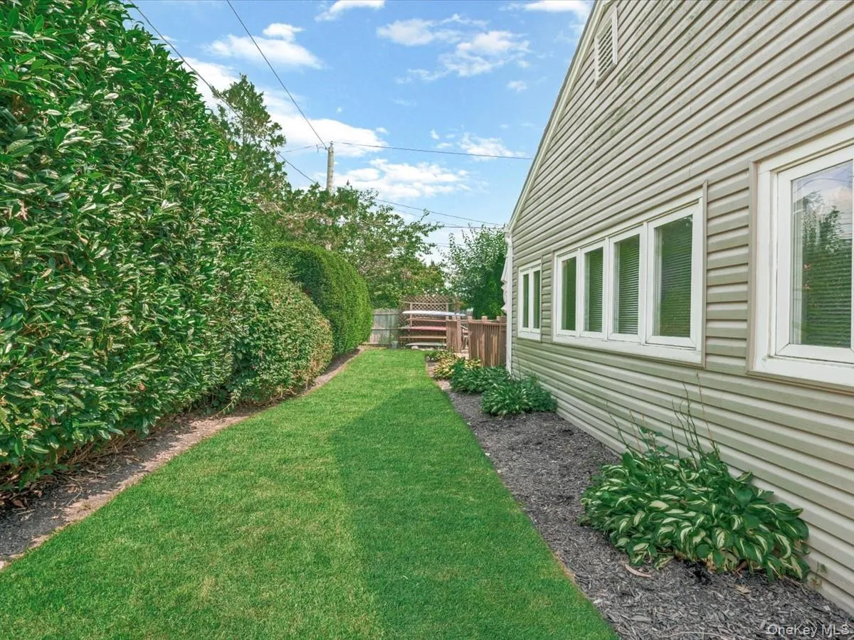 2643 Landman Lane, Hempstead, NY, 4 Bedrooms Bedrooms, 7 Rooms Rooms,2 BathroomsBathrooms,Residential,For Rent,Landman,0,1041684 2643 Landman Lane, Hempstead, NY, 4 Bedrooms Bedrooms, 7 Rooms Rooms,2 BathroomsBathrooms,Residential,For Rent,Landman,0,1041684
