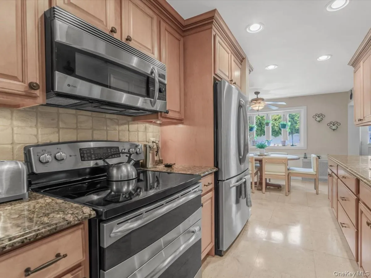 2643 Landman Lane, Hempstead, NY, 4 Bedrooms Bedrooms, 7 Rooms Rooms,2 BathroomsBathrooms,Residential,For Rent,Landman,0,1041684 2643 Landman Lane, Hempstead, NY, 4 Bedrooms Bedrooms, 7 Rooms Rooms,2 BathroomsBathrooms,Residential,For Rent,Landman,0,1041684