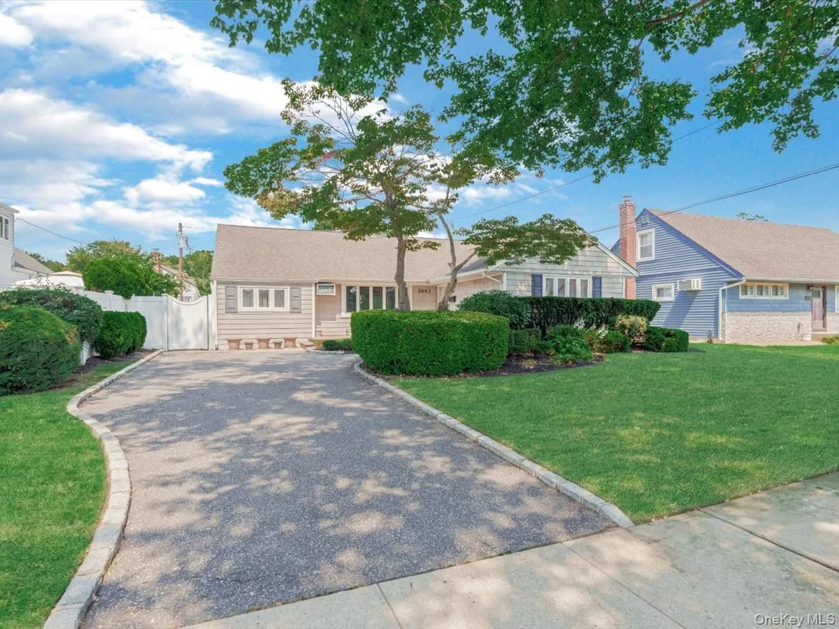 2643 Landman Lane, Hempstead, NY, 4 Bedrooms Bedrooms, 7 Rooms Rooms,2 BathroomsBathrooms,Residential,For Rent,Landman,0,1041684 2643 Landman Lane, Hempstead, NY, 4 Bedrooms Bedrooms, 7 Rooms Rooms,2 BathroomsBathrooms,Residential,For Rent,Landman,0,1041684