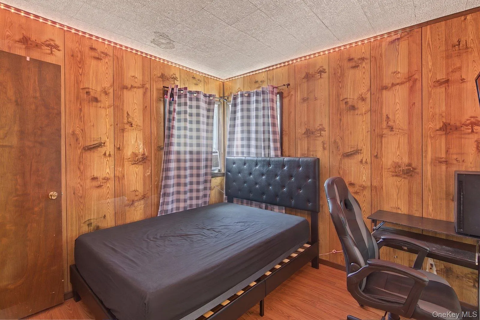 240 28th Street, Babylon, NY, 6 Bedrooms Bedrooms, 11 Rooms Rooms,3 BathroomsBathrooms,Residential,For Rent,28th,0,1041692 240 28th Street, Babylon, NY, 6 Bedrooms Bedrooms, 11 Rooms Rooms,3 BathroomsBathrooms,Residential,For Rent,28th,0,1041692