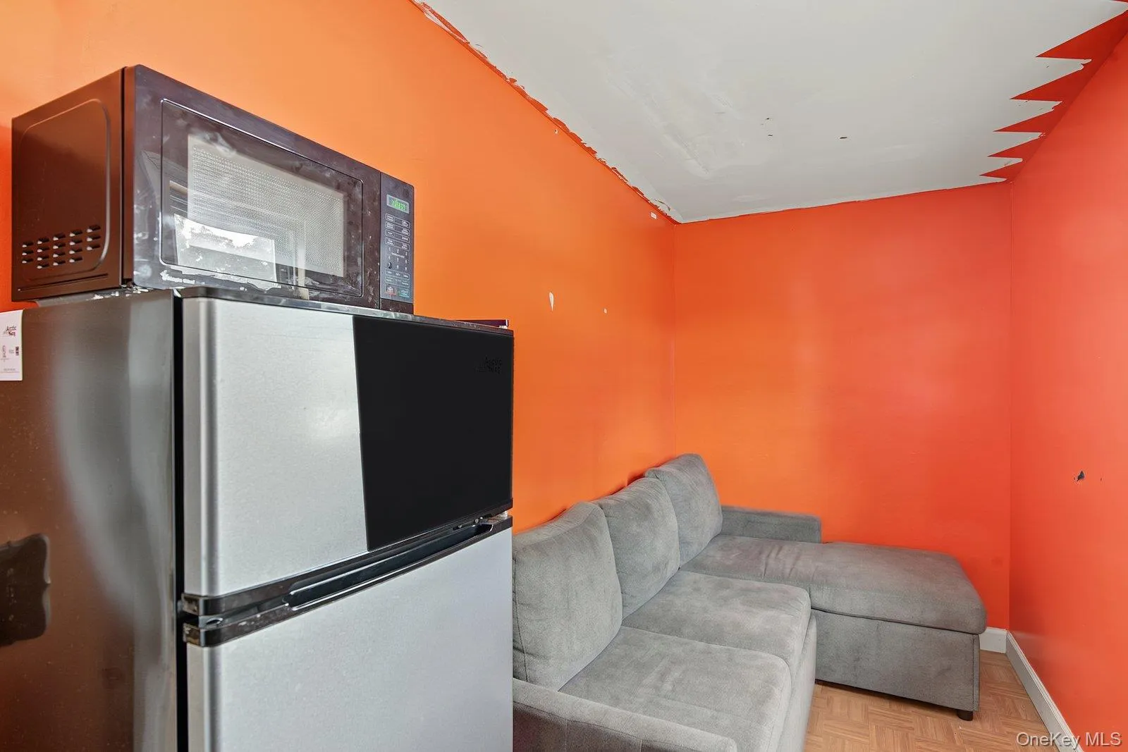 240 28th Street, Babylon, NY, 6 Bedrooms Bedrooms, 11 Rooms Rooms,3 BathroomsBathrooms,Residential,For Rent,28th,0,1041692 240 28th Street, Babylon, NY, 6 Bedrooms Bedrooms, 11 Rooms Rooms,3 BathroomsBathrooms,Residential,For Rent,28th,0,1041692