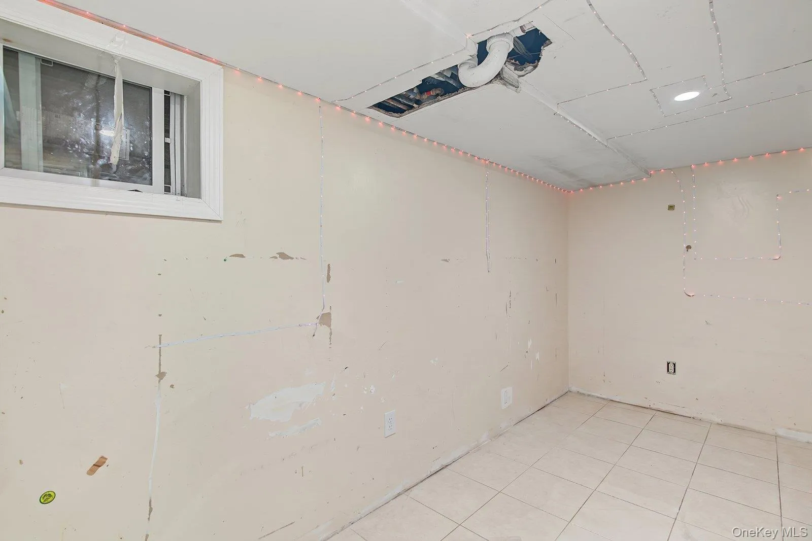 240 28th Street, Babylon, NY, 6 Bedrooms Bedrooms, 11 Rooms Rooms,3 BathroomsBathrooms,Residential,For Rent,28th,0,1041692 240 28th Street, Babylon, NY, 6 Bedrooms Bedrooms, 11 Rooms Rooms,3 BathroomsBathrooms,Residential,For Rent,28th,0,1041692