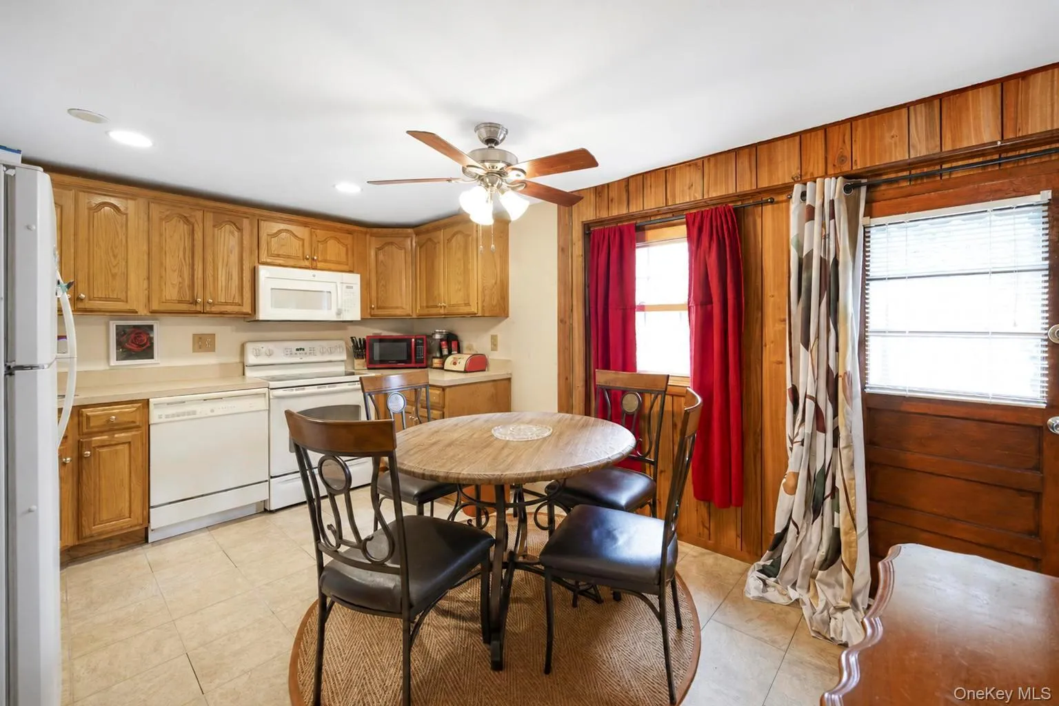 38 Imperial Drive, Brookhaven, NY, 4 Bedrooms Bedrooms, 8 Rooms Rooms,2 BathroomsBathrooms,Residential,For Rent,Imperial,0,1041693 38 Imperial Drive, Brookhaven, NY, 4 Bedrooms Bedrooms, 8 Rooms Rooms,2 BathroomsBathrooms,Residential,For Rent,Imperial,0,1041693