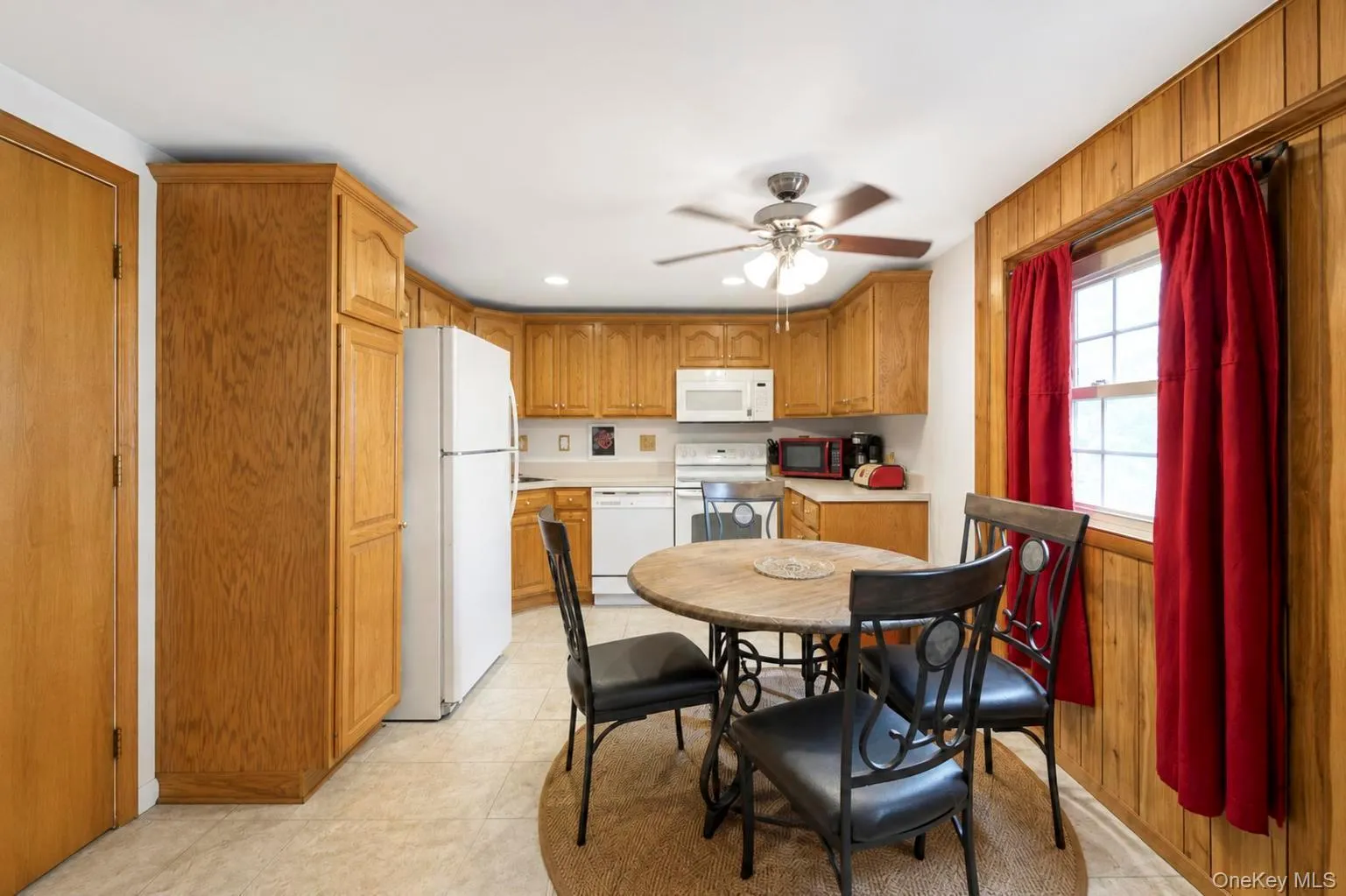 38 Imperial Drive, Brookhaven, NY, 4 Bedrooms Bedrooms, 8 Rooms Rooms,2 BathroomsBathrooms,Residential,For Rent,Imperial,0,1041693 38 Imperial Drive, Brookhaven, NY, 4 Bedrooms Bedrooms, 8 Rooms Rooms,2 BathroomsBathrooms,Residential,For Rent,Imperial,0,1041693