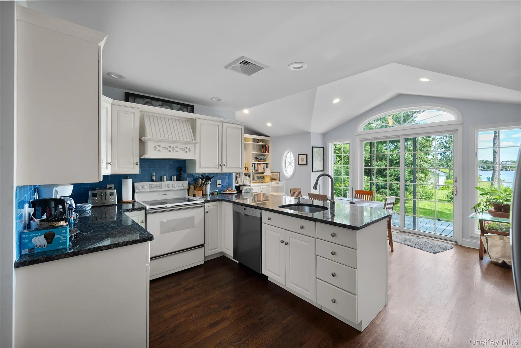279 Great River Road, Islip, NY, 3 Bedrooms Bedrooms, 7 Rooms Rooms,2 BathroomsBathrooms,Residential,For Rent,Great River,0,1041705 279 Great River Road, Islip, NY, 3 Bedrooms Bedrooms, 7 Rooms Rooms,2 BathroomsBathrooms,Residential,For Rent,Great River,0,1041705