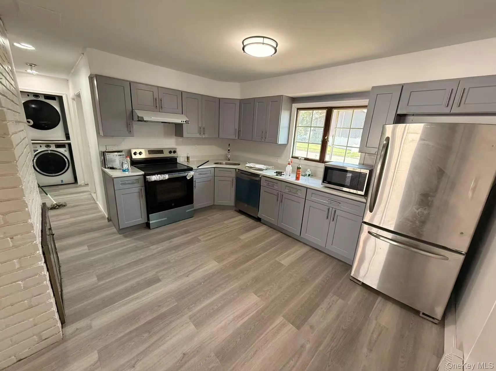 5 South Lane, Hempstead, NY, 6 Bedrooms Bedrooms, 8 Rooms Rooms,2 BathroomsBathrooms,Residential Lease,For Rent,South,0,1041706 5 South Lane, Hempstead, NY, 6 Bedrooms Bedrooms, 8 Rooms Rooms,2 BathroomsBathrooms,Residential Lease,For Rent,South,0,1041706