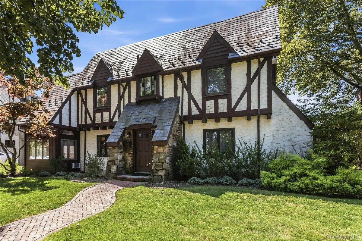 340 Princeton Road, Hempstead, NY, 4 Bedrooms Bedrooms, 8 Rooms Rooms,2 BathroomsBathrooms,Residential,For Rent,Princeton,0,1041707 340 Princeton Road, Hempstead, NY, 4 Bedrooms Bedrooms, 8 Rooms Rooms,2 BathroomsBathrooms,Residential,For Rent,Princeton,0,1041707