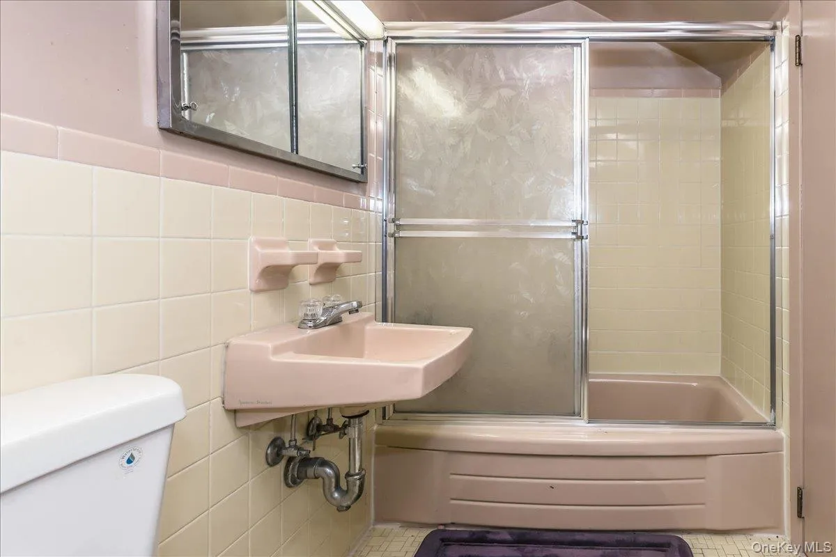 340 Princeton Road, Hempstead, NY, 4 Bedrooms Bedrooms, 8 Rooms Rooms,2 BathroomsBathrooms,Residential,For Rent,Princeton,0,1041707 340 Princeton Road, Hempstead, NY, 4 Bedrooms Bedrooms, 8 Rooms Rooms,2 BathroomsBathrooms,Residential,For Rent,Princeton,0,1041707