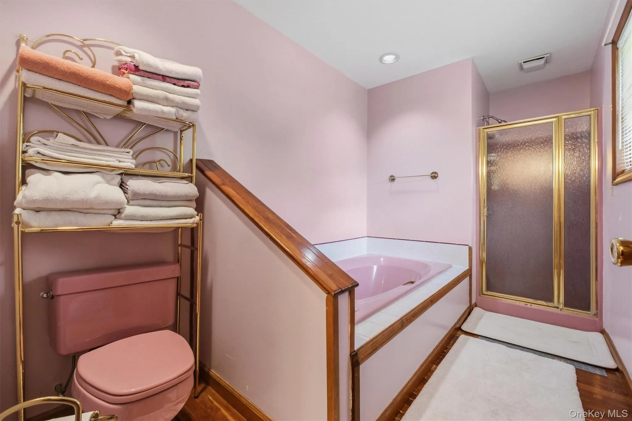 4 Chaucer Road, Hyde Park, NY, 3 Bedrooms Bedrooms, 9 Rooms Rooms,2 BathroomsBathrooms,Residential,For Rent,Chaucer,0,1041708 4 Chaucer Road, Hyde Park, NY, 3 Bedrooms Bedrooms, 9 Rooms Rooms,2 BathroomsBathrooms,Residential,For Rent,Chaucer,0,1041708