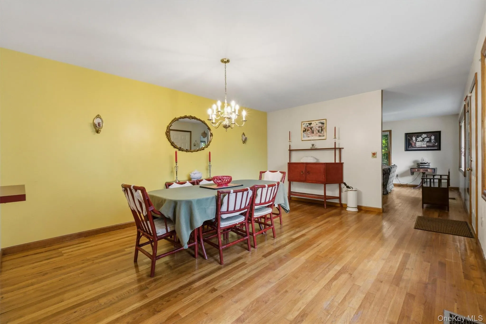 4 Chaucer Road, Hyde Park, NY, 3 Bedrooms Bedrooms, 9 Rooms Rooms,2 BathroomsBathrooms,Residential,For Rent,Chaucer,0,1041708 4 Chaucer Road, Hyde Park, NY, 3 Bedrooms Bedrooms, 9 Rooms Rooms,2 BathroomsBathrooms,Residential,For Rent,Chaucer,0,1041708