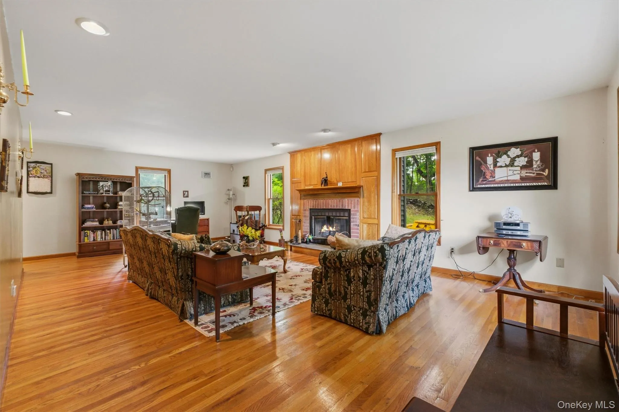 4 Chaucer Road, Hyde Park, NY, 3 Bedrooms Bedrooms, 9 Rooms Rooms,2 BathroomsBathrooms,Residential,For Rent,Chaucer,0,1041708 4 Chaucer Road, Hyde Park, NY, 3 Bedrooms Bedrooms, 9 Rooms Rooms,2 BathroomsBathrooms,Residential,For Rent,Chaucer,0,1041708