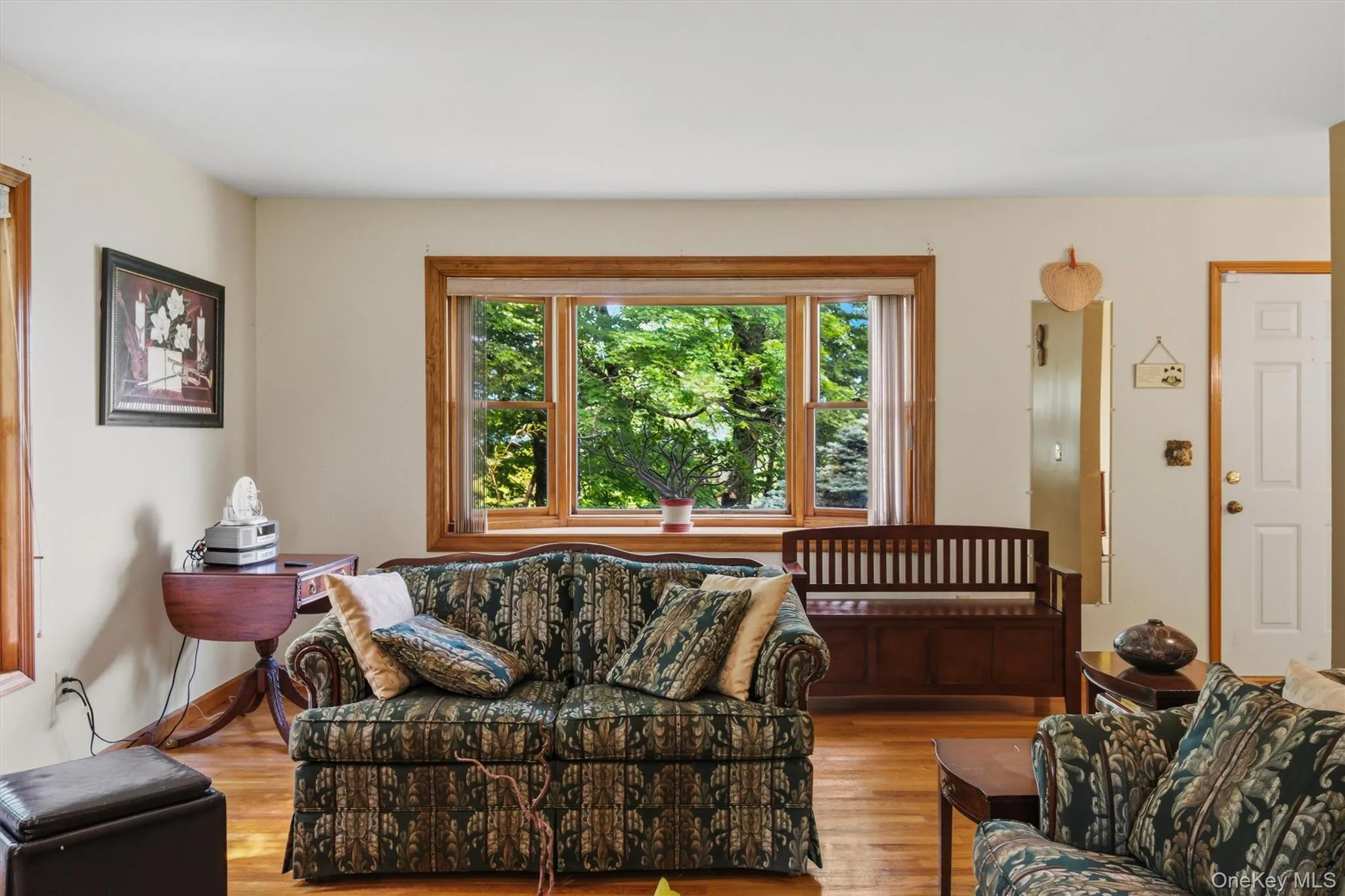 4 Chaucer Road, Hyde Park, NY, 3 Bedrooms Bedrooms, 9 Rooms Rooms,2 BathroomsBathrooms,Residential,For Rent,Chaucer,0,1041708 4 Chaucer Road, Hyde Park, NY, 3 Bedrooms Bedrooms, 9 Rooms Rooms,2 BathroomsBathrooms,Residential,For Rent,Chaucer,0,1041708