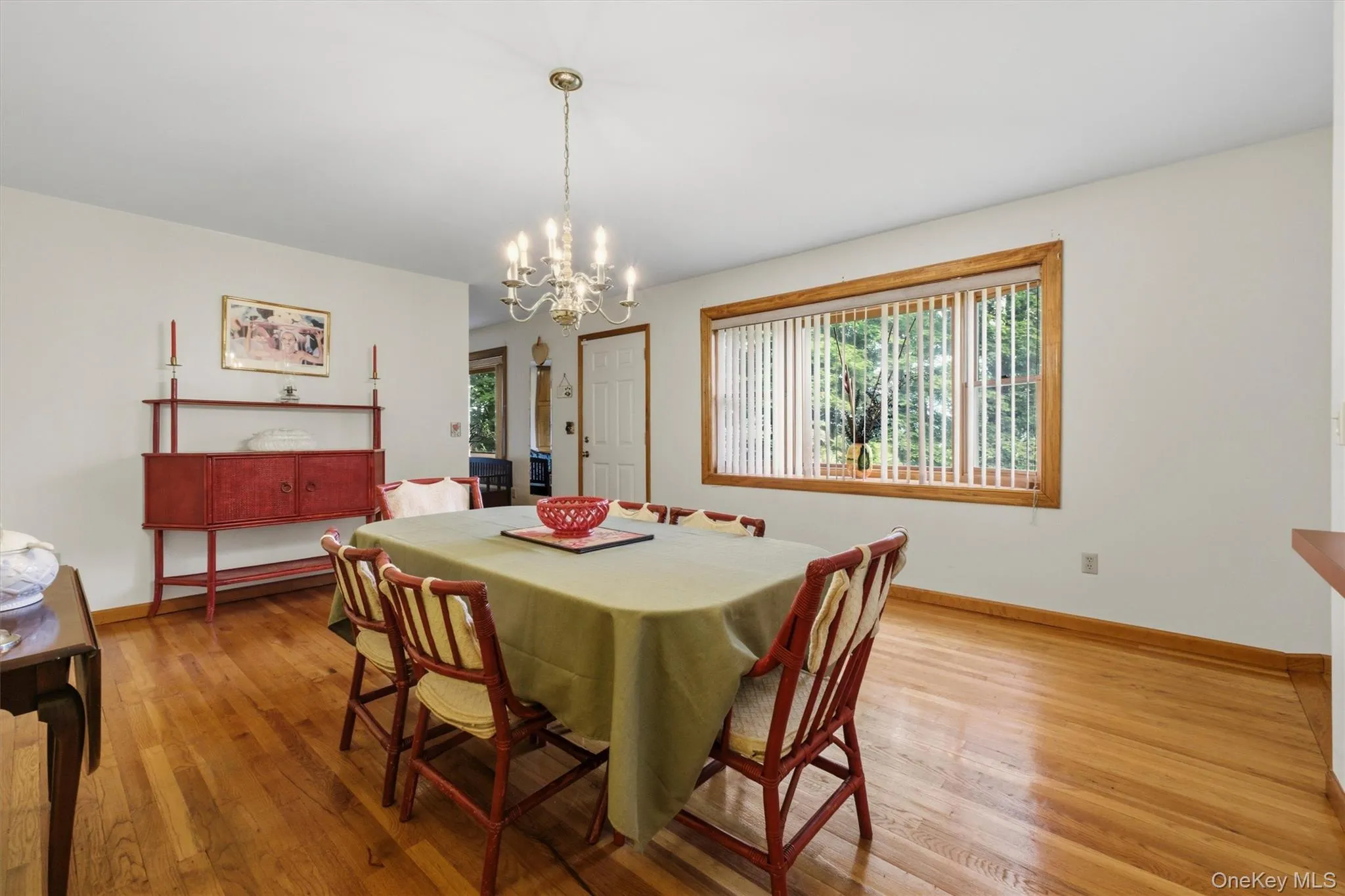 4 Chaucer Road, Hyde Park, NY, 3 Bedrooms Bedrooms, 9 Rooms Rooms,2 BathroomsBathrooms,Residential,For Rent,Chaucer,0,1041708 4 Chaucer Road, Hyde Park, NY, 3 Bedrooms Bedrooms, 9 Rooms Rooms,2 BathroomsBathrooms,Residential,For Rent,Chaucer,0,1041708