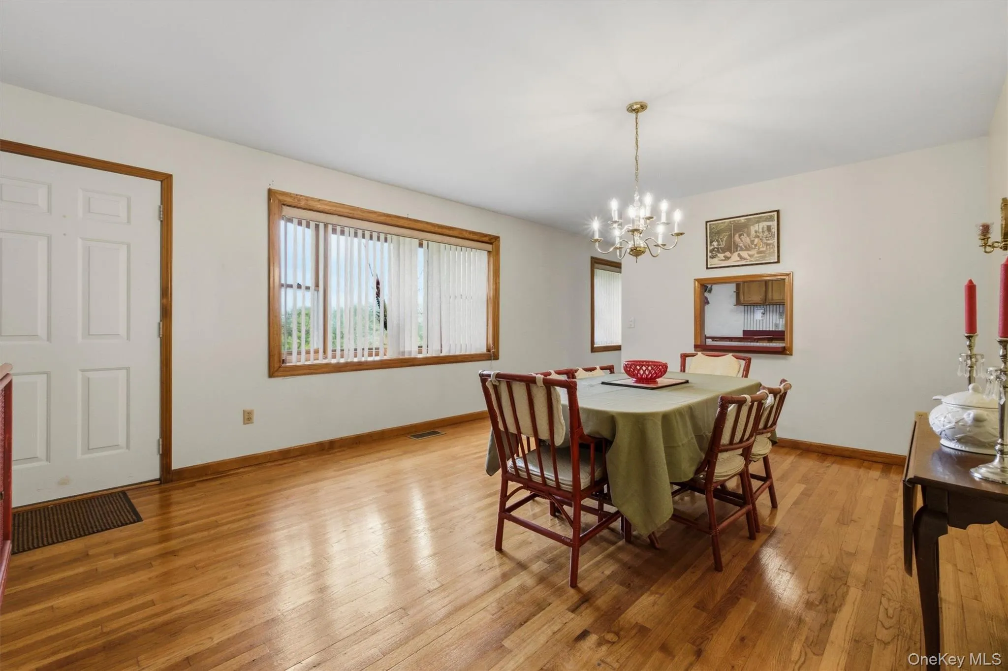 4 Chaucer Road, Hyde Park, NY, 3 Bedrooms Bedrooms, 9 Rooms Rooms,2 BathroomsBathrooms,Residential,For Rent,Chaucer,0,1041708 4 Chaucer Road, Hyde Park, NY, 3 Bedrooms Bedrooms, 9 Rooms Rooms,2 BathroomsBathrooms,Residential,For Rent,Chaucer,0,1041708