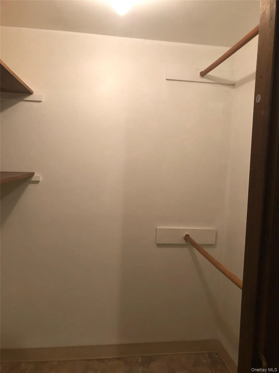 370 Oak Drive, New Windsor, NY, 1 Bedroom Bedrooms, 4 Rooms Rooms,1 BathroomBathrooms,Residential Lease,For Rent,Oak,0,1041709 370 Oak Drive, New Windsor, NY, 1 Bedroom Bedrooms, 4 Rooms Rooms,1 BathroomBathrooms,Residential Lease,For Rent,Oak,0,1041709