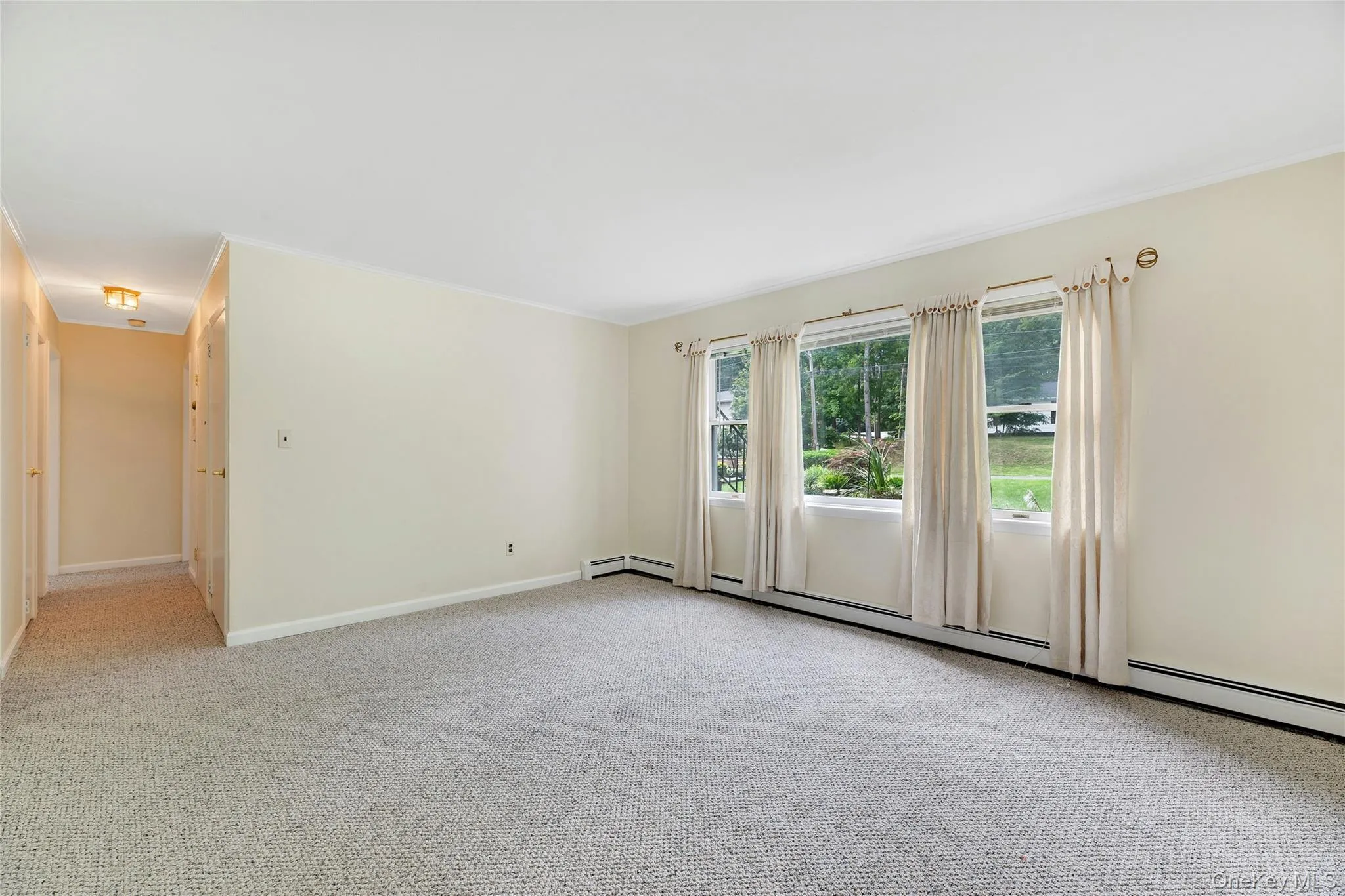 530 Boxwood Drive, Brookhaven, NY, 5 Bedrooms Bedrooms, 13 Rooms Rooms,2 BathroomsBathrooms,Residential,For Rent,Boxwood,0,1041711 530 Boxwood Drive, Brookhaven, NY, 5 Bedrooms Bedrooms, 13 Rooms Rooms,2 BathroomsBathrooms,Residential,For Rent,Boxwood,0,1041711