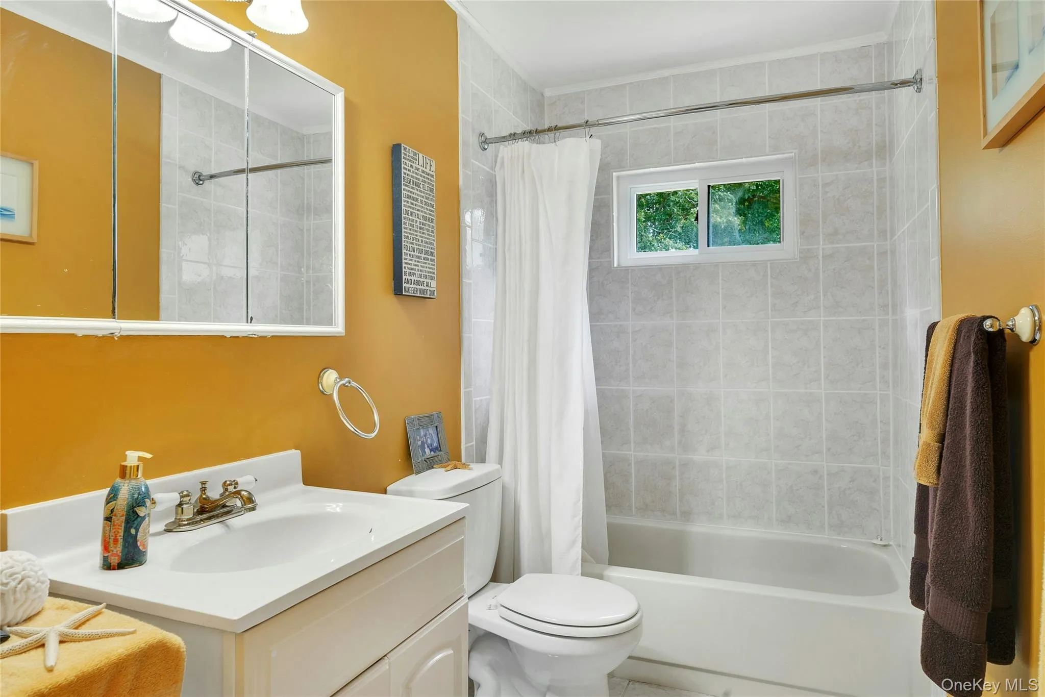 530 Boxwood Drive, Brookhaven, NY, 5 Bedrooms Bedrooms, 13 Rooms Rooms,2 BathroomsBathrooms,Residential,For Rent,Boxwood,0,1041711 530 Boxwood Drive, Brookhaven, NY, 5 Bedrooms Bedrooms, 13 Rooms Rooms,2 BathroomsBathrooms,Residential,For Rent,Boxwood,0,1041711