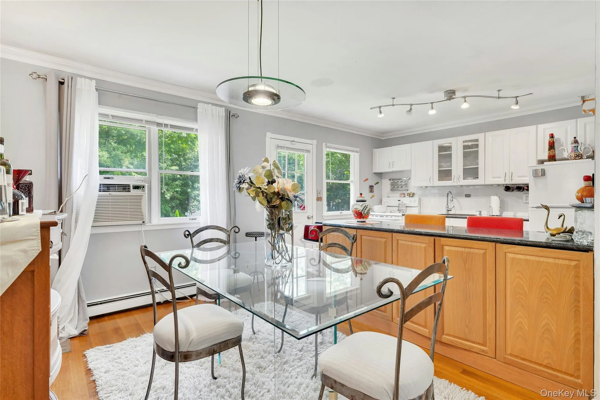 530 Boxwood Drive, Brookhaven, NY, 5 Bedrooms Bedrooms, 13 Rooms Rooms,2 BathroomsBathrooms,Residential,For Rent,Boxwood,0,1041711 530 Boxwood Drive, Brookhaven, NY, 5 Bedrooms Bedrooms, 13 Rooms Rooms,2 BathroomsBathrooms,Residential,For Rent,Boxwood,0,1041711