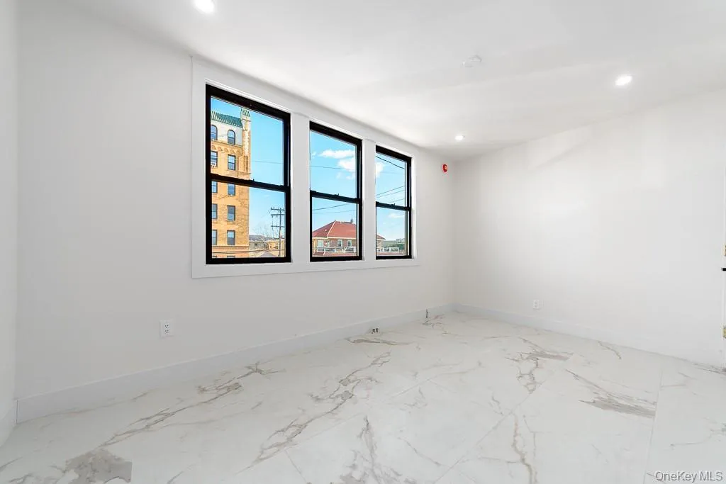 315 Riverside Boulevard, Long Beach, NY, 1 Bedroom Bedrooms, 4 Rooms Rooms,1 BathroomBathrooms,Residential Lease,For Rent,Riverside,0,1041717 315 Riverside Boulevard, Long Beach, NY, 1 Bedroom Bedrooms, 4 Rooms Rooms,1 BathroomBathrooms,Residential Lease,For Rent,Riverside,0,1041717