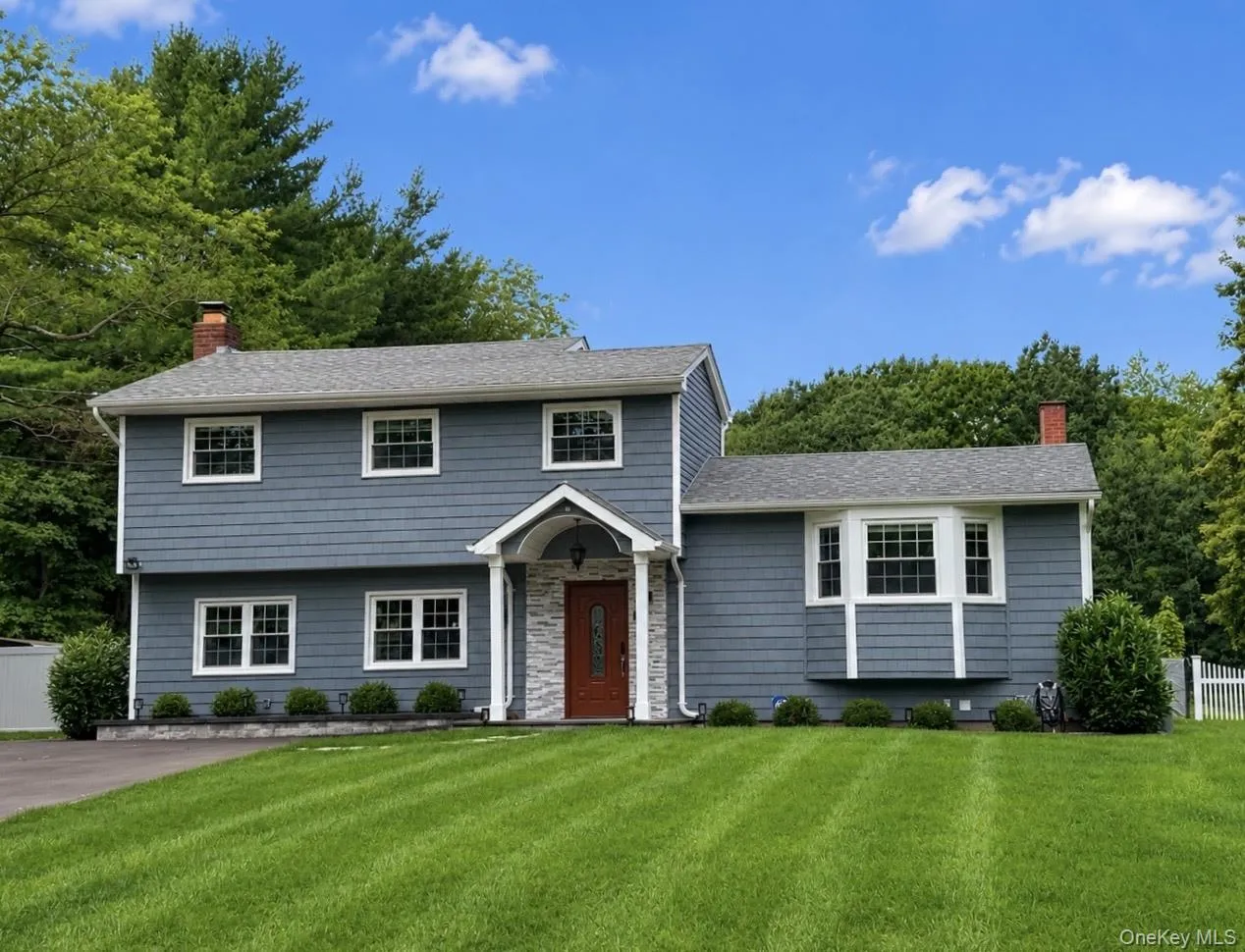 25 Charter Avenue, Huntington, NY, 4 Bedrooms Bedrooms, 9 Rooms Rooms,2 BathroomsBathrooms,Residential,For Rent,Charter,0,1041718 25 Charter Avenue, Huntington, NY, 4 Bedrooms Bedrooms, 9 Rooms Rooms,2 BathroomsBathrooms,Residential,For Rent,Charter,0,1041718