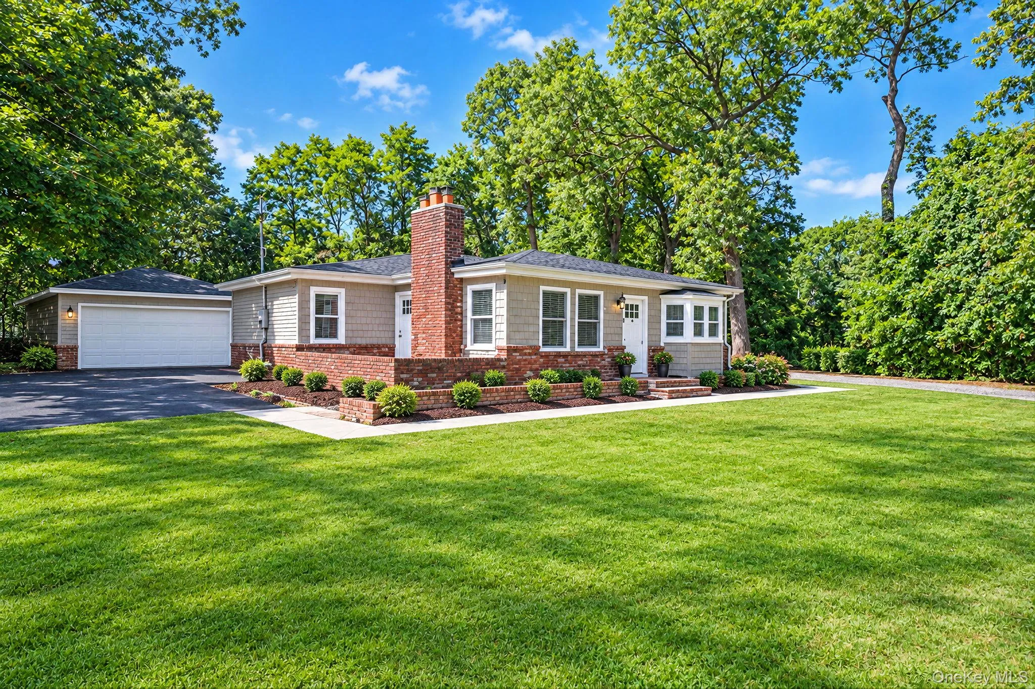 4 Sunny Road, Smithtown, NY, 3 Bedrooms Bedrooms, 6 Rooms Rooms,1 BathroomBathrooms,Residential,For Rent,Sunny,0,1041719 4 Sunny Road, Smithtown, NY, 3 Bedrooms Bedrooms, 6 Rooms Rooms,1 BathroomBathrooms,Residential,For Rent,Sunny,0,1041719