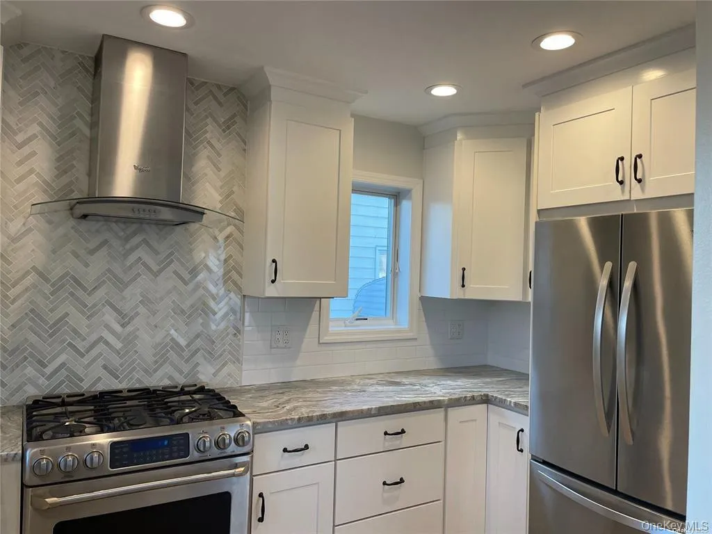 17 Wood Lane, Hempstead, NY, 3 Bedrooms Bedrooms, 6 Rooms Rooms,1 BathroomBathrooms,Residential,For Rent,Wood,0,1041725 17 Wood Lane, Hempstead, NY, 3 Bedrooms Bedrooms, 6 Rooms Rooms,1 BathroomBathrooms,Residential,For Rent,Wood,0,1041725