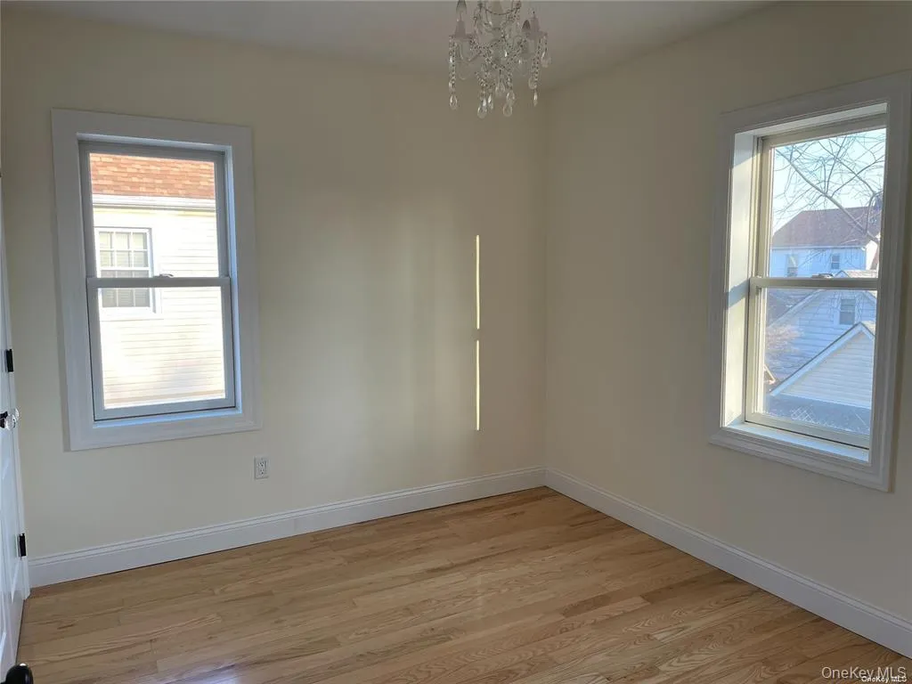 17 Wood Lane, Hempstead, NY, 3 Bedrooms Bedrooms, 6 Rooms Rooms,1 BathroomBathrooms,Residential,For Rent,Wood,0,1041725 17 Wood Lane, Hempstead, NY, 3 Bedrooms Bedrooms, 6 Rooms Rooms,1 BathroomBathrooms,Residential,For Rent,Wood,0,1041725