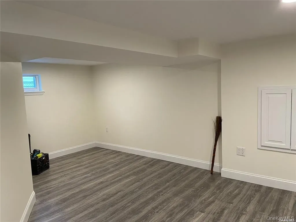 17 Wood Lane, Hempstead, NY, 3 Bedrooms Bedrooms, 6 Rooms Rooms,1 BathroomBathrooms,Residential,For Rent,Wood,0,1041725 17 Wood Lane, Hempstead, NY, 3 Bedrooms Bedrooms, 6 Rooms Rooms,1 BathroomBathrooms,Residential,For Rent,Wood,0,1041725