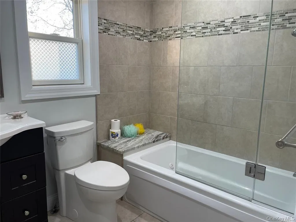 17 Wood Lane, Hempstead, NY, 3 Bedrooms Bedrooms, 6 Rooms Rooms,1 BathroomBathrooms,Residential,For Rent,Wood,0,1041725 17 Wood Lane, Hempstead, NY, 3 Bedrooms Bedrooms, 6 Rooms Rooms,1 BathroomBathrooms,Residential,For Rent,Wood,0,1041725