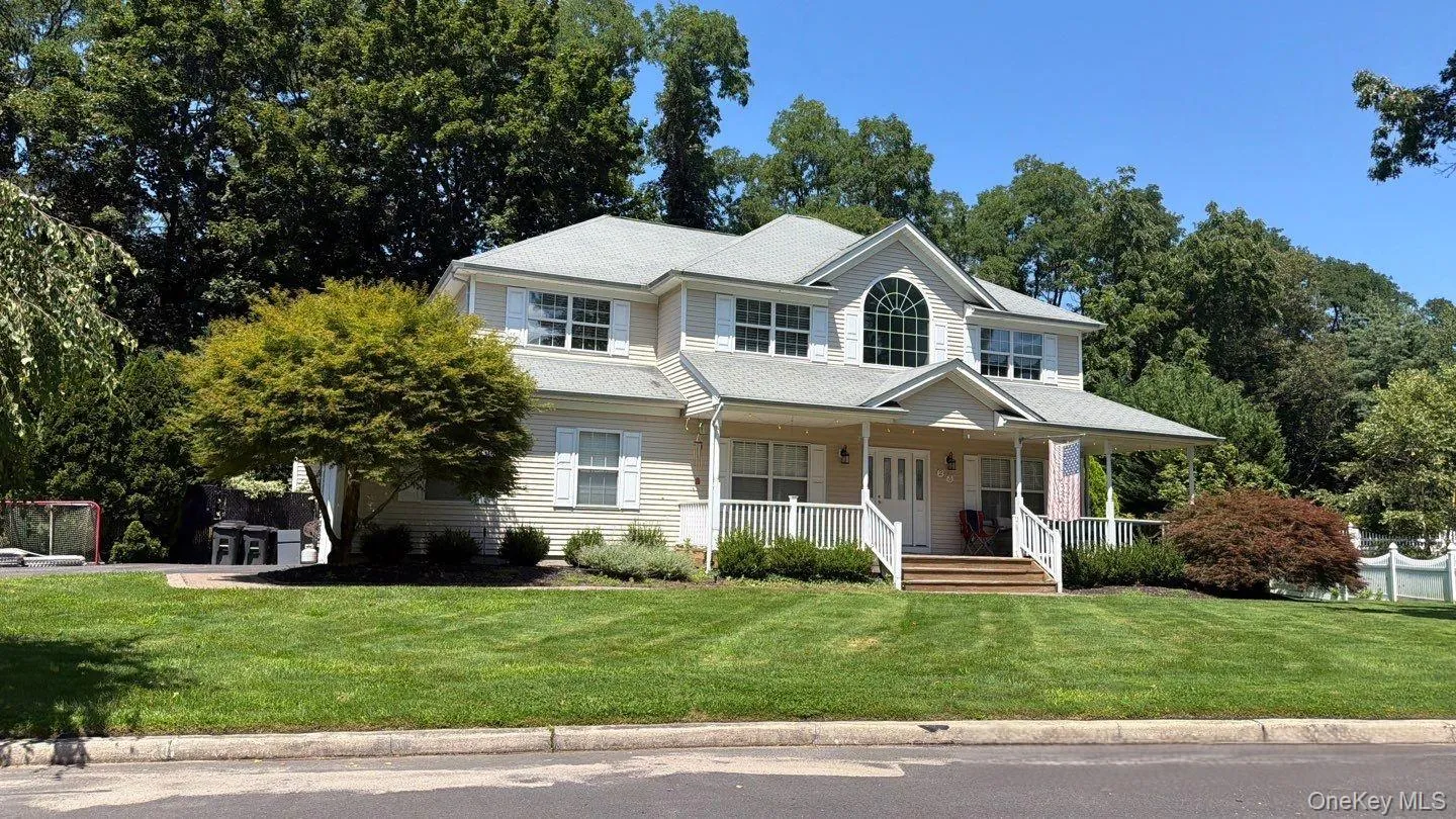 23 Flagpole Lane, Brookhaven, NY, 4 Bedrooms Bedrooms, 8 Rooms Rooms,2 BathroomsBathrooms,Residential,For Rent,Flagpole,0,1041726 23 Flagpole Lane, Brookhaven, NY, 4 Bedrooms Bedrooms, 8 Rooms Rooms,2 BathroomsBathrooms,Residential,For Rent,Flagpole,0,1041726