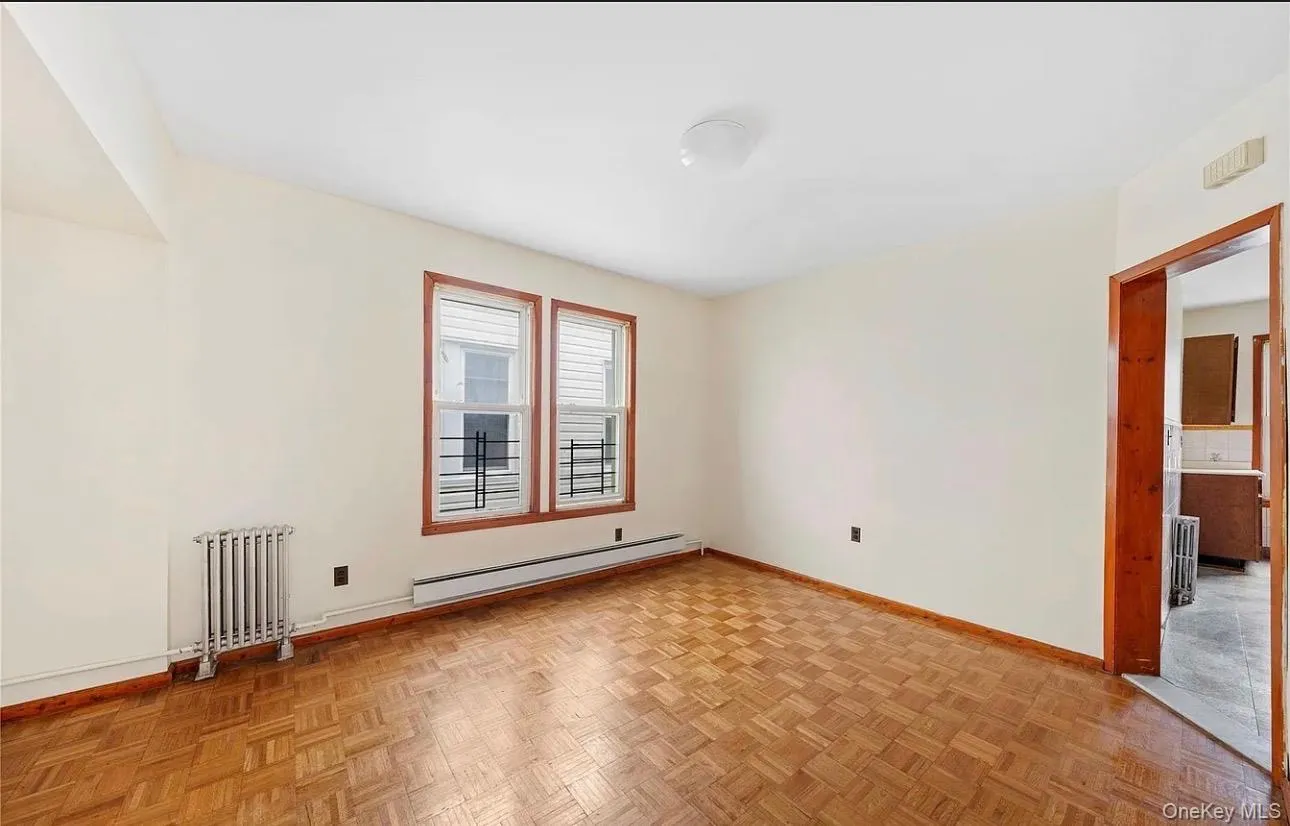 90-37 77th Street, New York, NY, 3 Bedrooms Bedrooms, 6 Rooms Rooms,1 BathroomBathrooms,Residential Lease,For Rent,Street,0,1041728 90-37 77th Street, New York, NY, 3 Bedrooms Bedrooms, 6 Rooms Rooms,1 BathroomBathrooms,Residential Lease,For Rent,Street,0,1041728