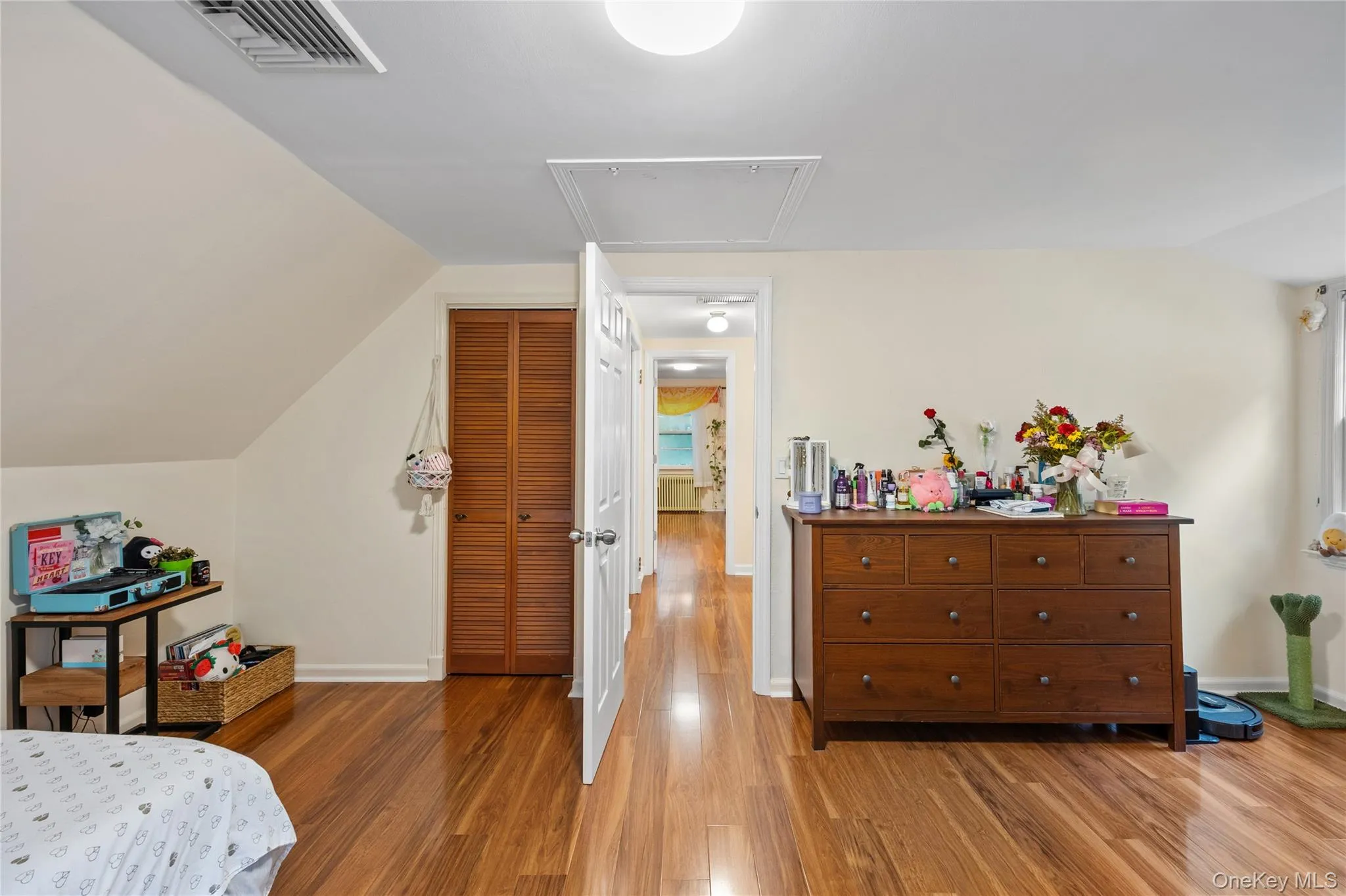 99 Warner Road, Huntington, NY, 4 Bedrooms Bedrooms, 6 Rooms Rooms,2 BathroomsBathrooms,Residential,For Rent,Warner,0,1041730 99 Warner Road, Huntington, NY, 4 Bedrooms Bedrooms, 6 Rooms Rooms,2 BathroomsBathrooms,Residential,For Rent,Warner,0,1041730