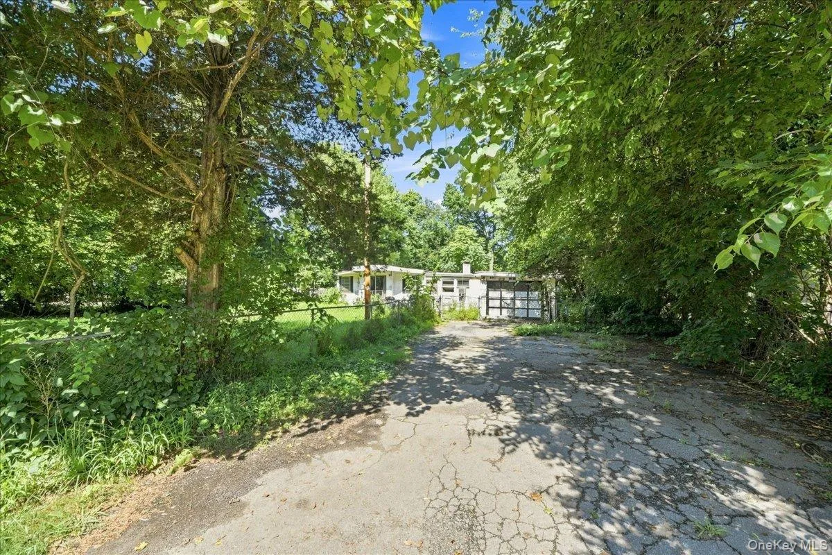 44 Oak Drive, East Fishkill, NY, 3 Bedrooms Bedrooms, 6 Rooms Rooms,1 BathroomBathrooms,Residential,For Rent,Oak,0,1041731 44 Oak Drive, East Fishkill, NY, 3 Bedrooms Bedrooms, 6 Rooms Rooms,1 BathroomBathrooms,Residential,For Rent,Oak,0,1041731
