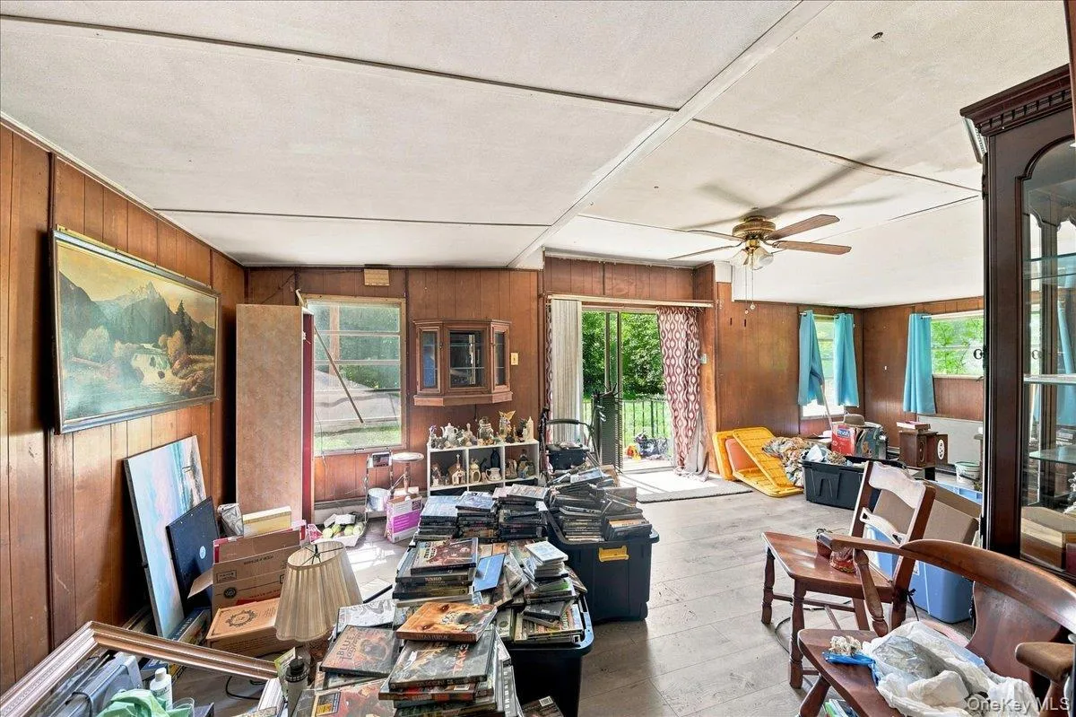 44 Oak Drive, East Fishkill, NY, 3 Bedrooms Bedrooms, 6 Rooms Rooms,1 BathroomBathrooms,Residential,For Rent,Oak,0,1041731 44 Oak Drive, East Fishkill, NY, 3 Bedrooms Bedrooms, 6 Rooms Rooms,1 BathroomBathrooms,Residential,For Rent,Oak,0,1041731