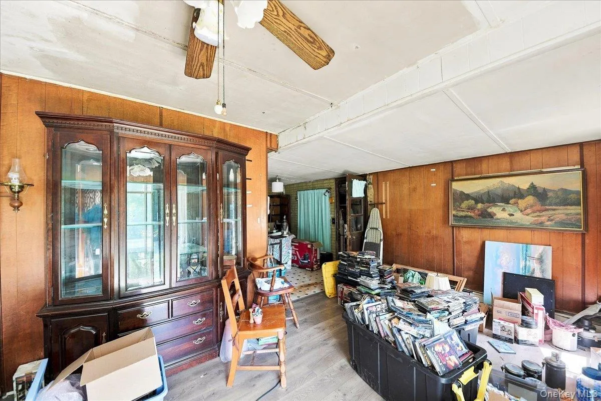 44 Oak Drive, East Fishkill, NY, 3 Bedrooms Bedrooms, 6 Rooms Rooms,1 BathroomBathrooms,Residential,For Rent,Oak,0,1041731 44 Oak Drive, East Fishkill, NY, 3 Bedrooms Bedrooms, 6 Rooms Rooms,1 BathroomBathrooms,Residential,For Rent,Oak,0,1041731