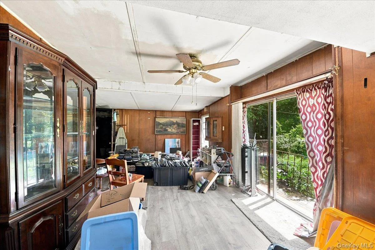 44 Oak Drive, East Fishkill, NY, 3 Bedrooms Bedrooms, 6 Rooms Rooms,1 BathroomBathrooms,Residential,For Rent,Oak,0,1041731 44 Oak Drive, East Fishkill, NY, 3 Bedrooms Bedrooms, 6 Rooms Rooms,1 BathroomBathrooms,Residential,For Rent,Oak,0,1041731