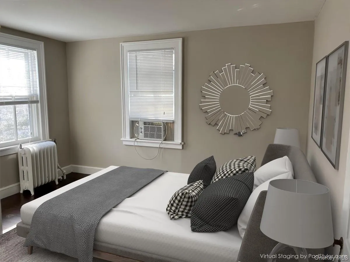 21 Mechanic Street, Huntington, NY, 2 Bedrooms Bedrooms, 6 Rooms Rooms,1 BathroomBathrooms,Residential Lease,For Rent,Mechanic,0,1041732 21 Mechanic Street, Huntington, NY, 2 Bedrooms Bedrooms, 6 Rooms Rooms,1 BathroomBathrooms,Residential Lease,For Rent,Mechanic,0,1041732