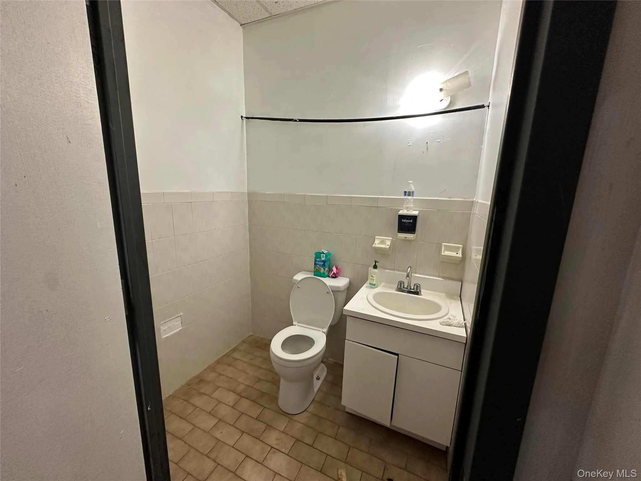 357 Broadway, Babylon, NY, ,Commercial Lease,For Rent,Broadway,0,1041733 357 Broadway, Babylon, NY, ,Commercial Lease,For Rent,Broadway,0,1041733