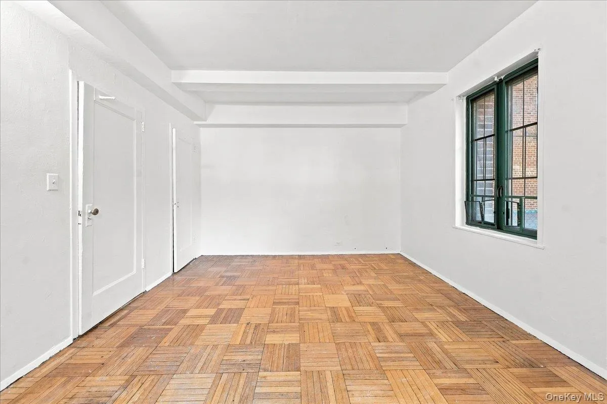 1589 Unionport Road, New York, NY, 1 Bedroom Bedrooms, 4 Rooms Rooms,1 BathroomBathrooms,Residential Lease,For Rent,Unionport,0,1041749 1589 Unionport Road, New York, NY, 1 Bedroom Bedrooms, 4 Rooms Rooms,1 BathroomBathrooms,Residential Lease,For Rent,Unionport,0,1041749