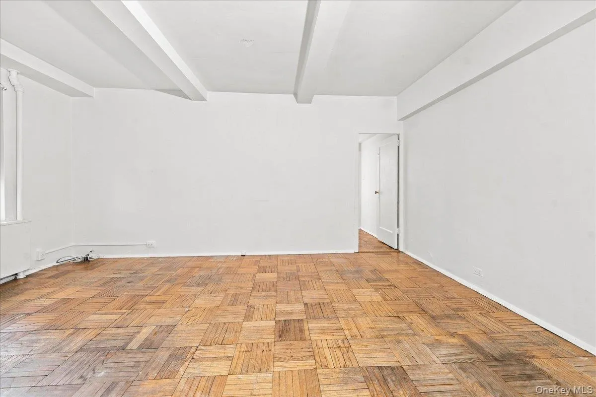 1589 Unionport Road, New York, NY, 1 Bedroom Bedrooms, 4 Rooms Rooms,1 BathroomBathrooms,Residential Lease,For Rent,Unionport,0,1041749 1589 Unionport Road, New York, NY, 1 Bedroom Bedrooms, 4 Rooms Rooms,1 BathroomBathrooms,Residential Lease,For Rent,Unionport,0,1041749