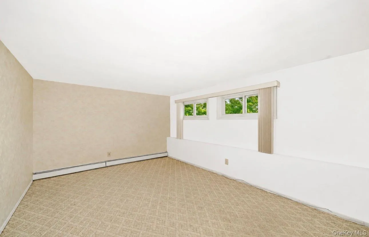 221 Roosevelt Avenue, Oyster Bay, NY, 4 Bedrooms Bedrooms, 8 Rooms Rooms,2 BathroomsBathrooms,Residential,For Rent,Roosevelt,0,1041750 221 Roosevelt Avenue, Oyster Bay, NY, 4 Bedrooms Bedrooms, 8 Rooms Rooms,2 BathroomsBathrooms,Residential,For Rent,Roosevelt,0,1041750
