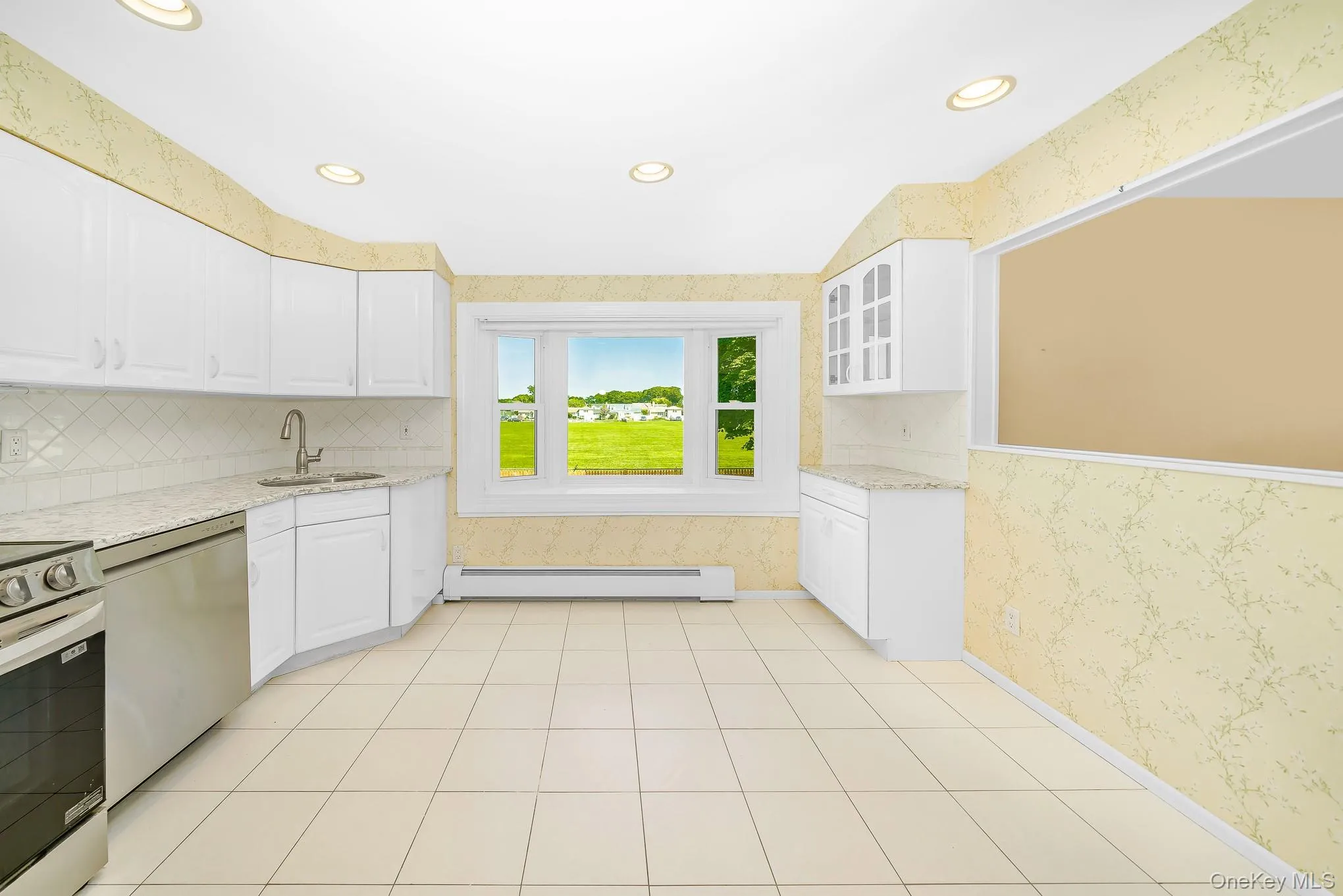 221 Roosevelt Avenue, Oyster Bay, NY, 4 Bedrooms Bedrooms, 8 Rooms Rooms,2 BathroomsBathrooms,Residential,For Rent,Roosevelt,0,1041750 221 Roosevelt Avenue, Oyster Bay, NY, 4 Bedrooms Bedrooms, 8 Rooms Rooms,2 BathroomsBathrooms,Residential,For Rent,Roosevelt,0,1041750