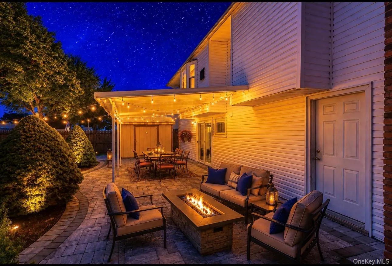 221 Roosevelt Avenue, Oyster Bay, NY, 4 Bedrooms Bedrooms, 8 Rooms Rooms,2 BathroomsBathrooms,Residential,For Rent,Roosevelt,0,1041750 221 Roosevelt Avenue, Oyster Bay, NY, 4 Bedrooms Bedrooms, 8 Rooms Rooms,2 BathroomsBathrooms,Residential,For Rent,Roosevelt,0,1041750