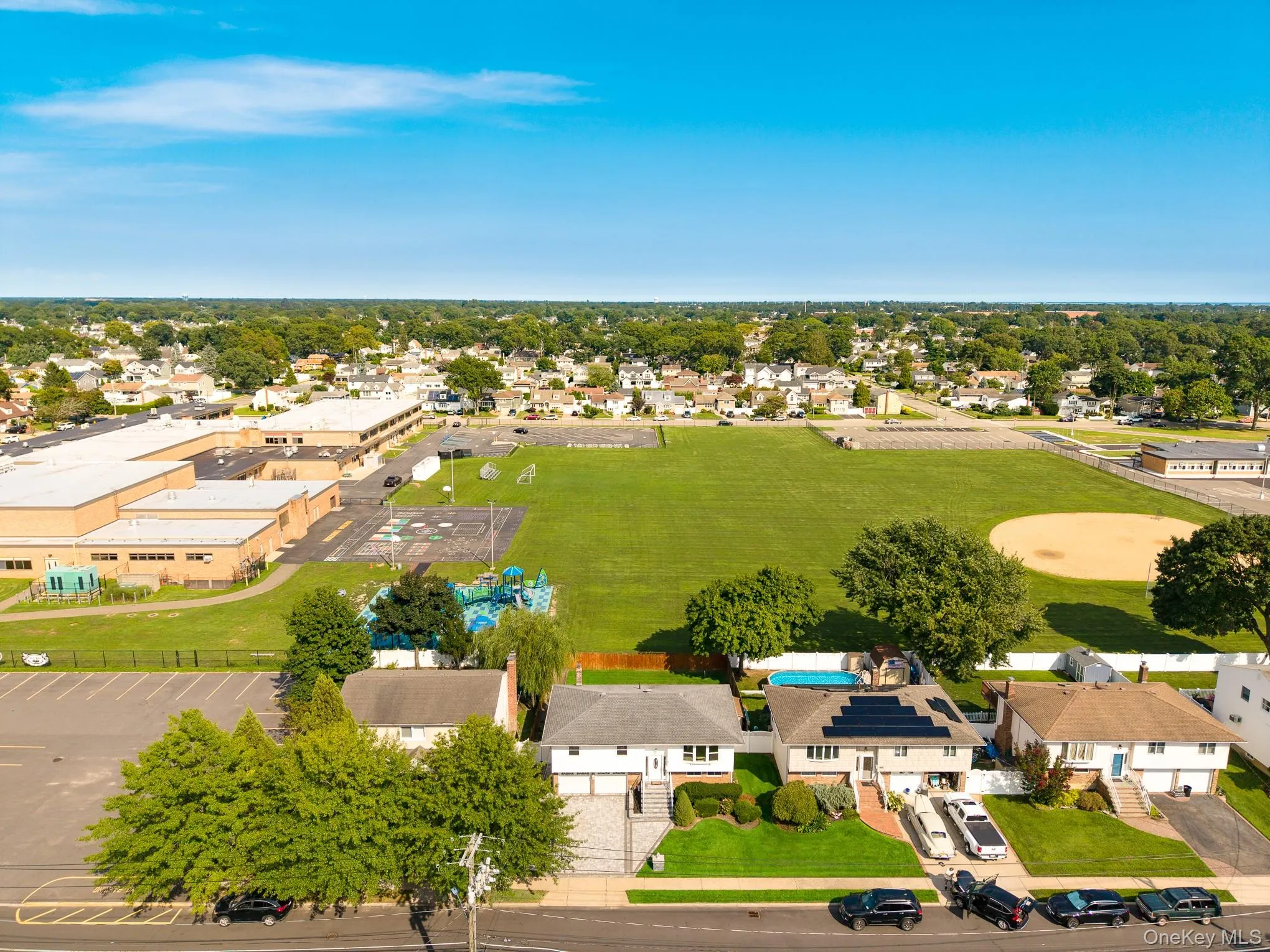 221 Roosevelt Avenue, Oyster Bay, NY, 4 Bedrooms Bedrooms, 8 Rooms Rooms,2 BathroomsBathrooms,Residential,For Rent,Roosevelt,0,1041750 221 Roosevelt Avenue, Oyster Bay, NY, 4 Bedrooms Bedrooms, 8 Rooms Rooms,2 BathroomsBathrooms,Residential,For Rent,Roosevelt,0,1041750