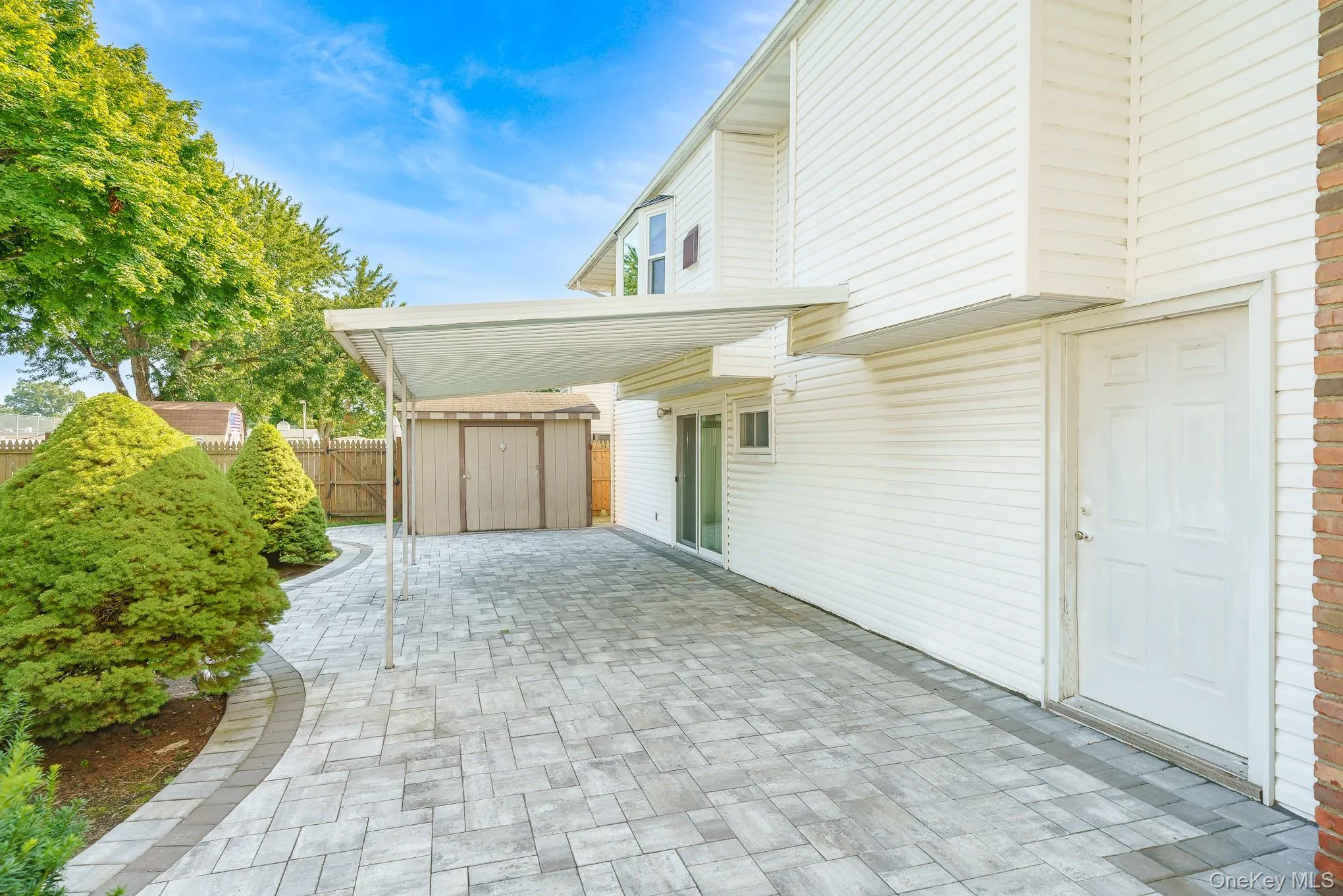 221 Roosevelt Avenue, Oyster Bay, NY, 4 Bedrooms Bedrooms, 8 Rooms Rooms,2 BathroomsBathrooms,Residential,For Rent,Roosevelt,0,1041750 221 Roosevelt Avenue, Oyster Bay, NY, 4 Bedrooms Bedrooms, 8 Rooms Rooms,2 BathroomsBathrooms,Residential,For Rent,Roosevelt,0,1041750