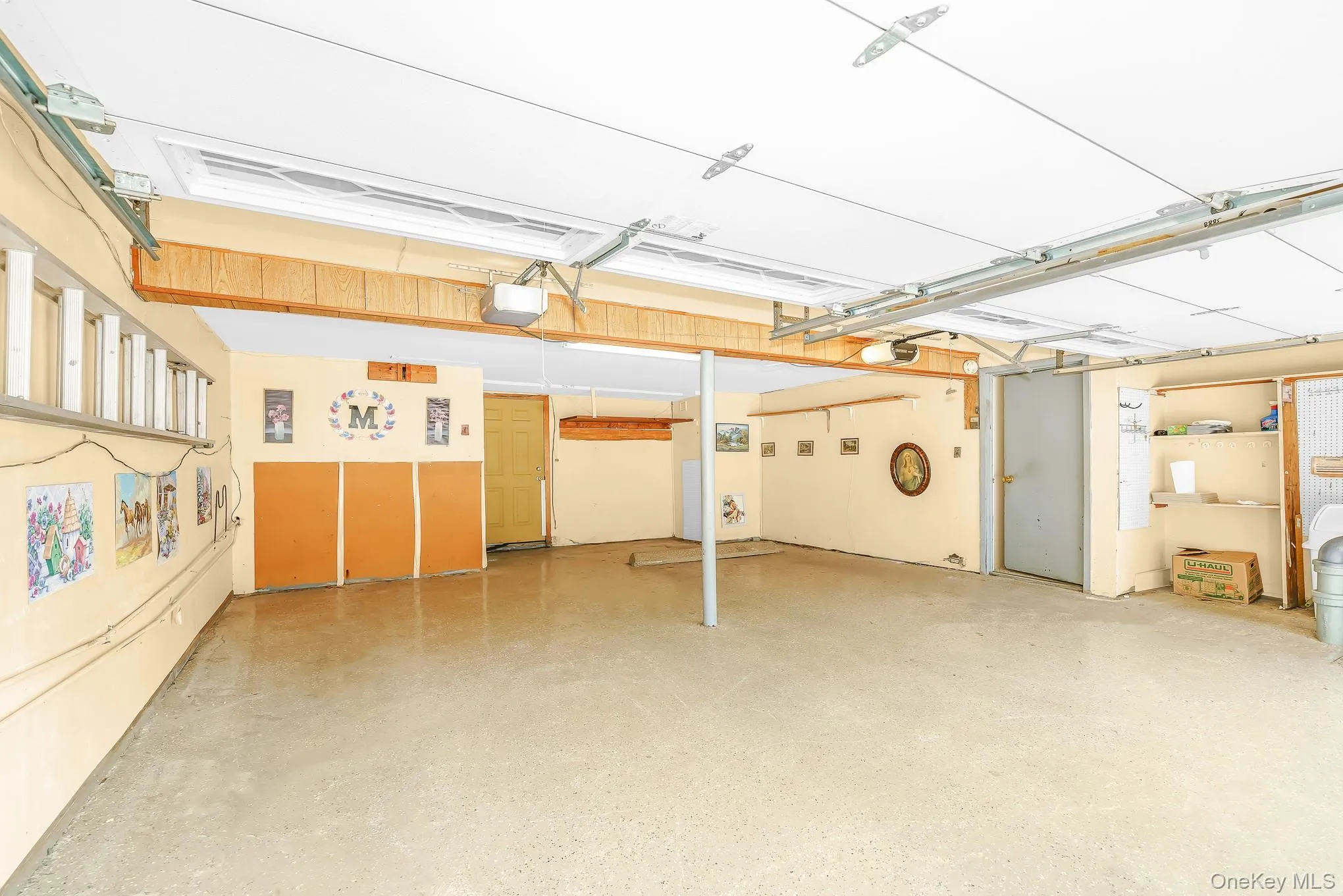 221 Roosevelt Avenue, Oyster Bay, NY, 4 Bedrooms Bedrooms, 8 Rooms Rooms,2 BathroomsBathrooms,Residential,For Rent,Roosevelt,0,1041750 221 Roosevelt Avenue, Oyster Bay, NY, 4 Bedrooms Bedrooms, 8 Rooms Rooms,2 BathroomsBathrooms,Residential,For Rent,Roosevelt,0,1041750