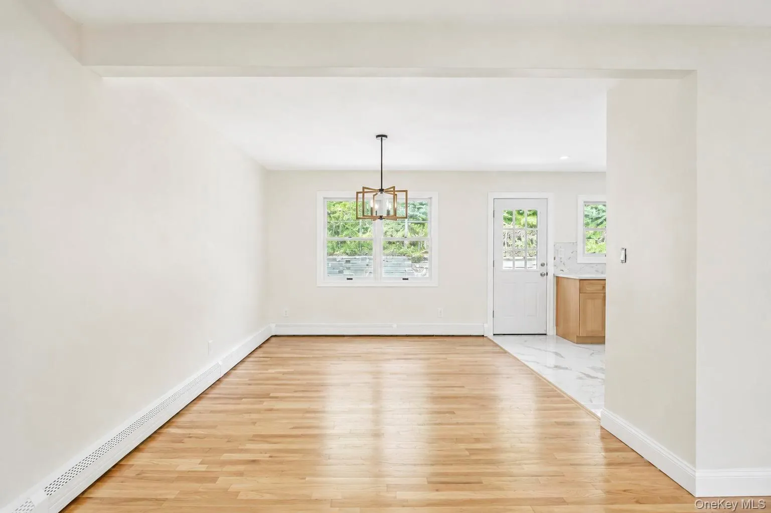 42 Noahs Path, Brookhaven, NY, 5 Bedrooms Bedrooms, 8 Rooms Rooms,3 BathroomsBathrooms,Residential,For Rent,Noahs,0,1041752 42 Noahs Path, Brookhaven, NY, 5 Bedrooms Bedrooms, 8 Rooms Rooms,3 BathroomsBathrooms,Residential,For Rent,Noahs,0,1041752